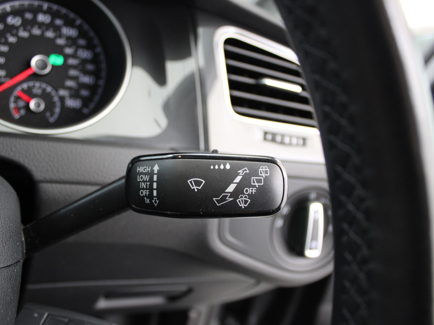 Used Volkswagen Golf 2019 for sale - 77601697: Photo 29