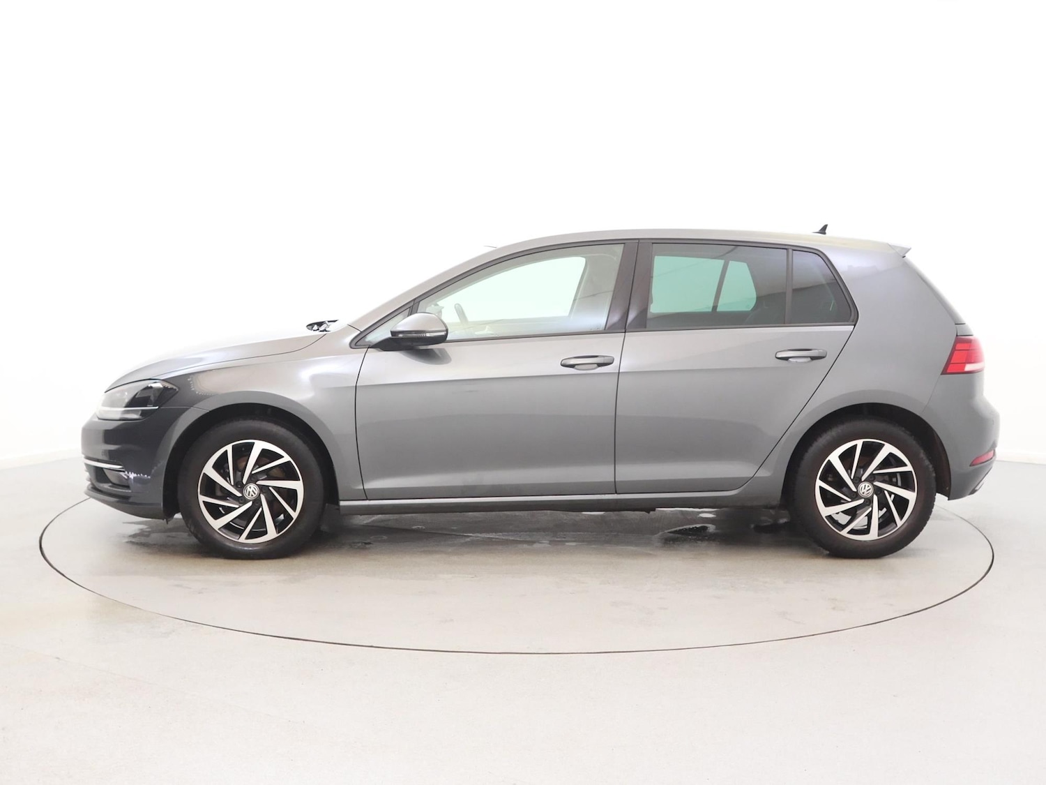 Used Volkswagen Golf 2019 for sale - 77601697: Photo 4