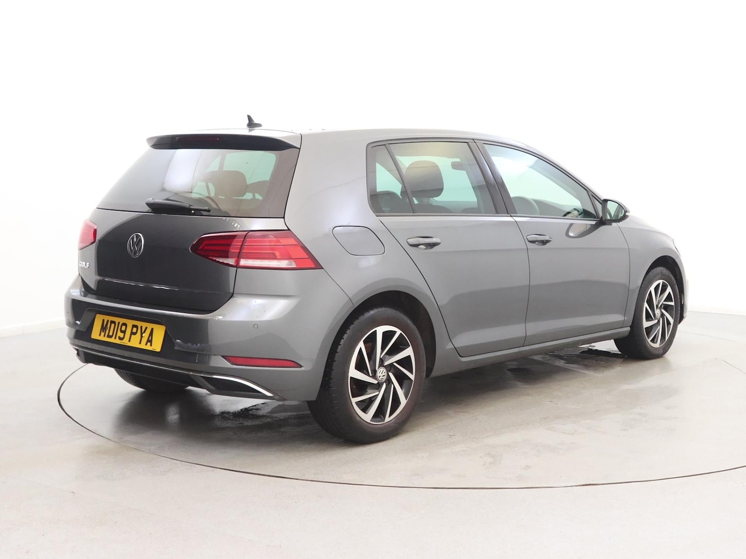 Used Volkswagen Golf 2019 for sale - 77601697: Photo 5