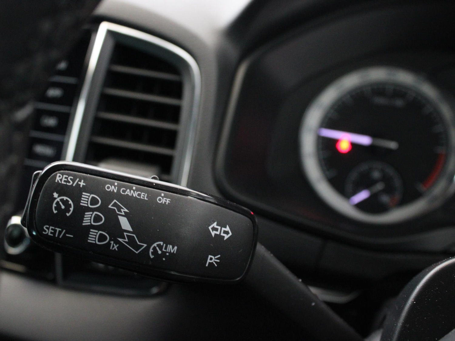 Used Skoda Karoq 2018 for sale - 77011509: Photo 12