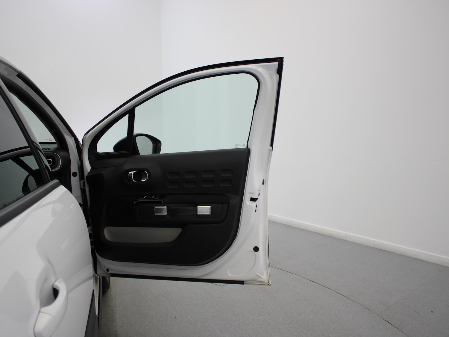 Used Citroen C3 2024 for sale - 76890326: Photo 28