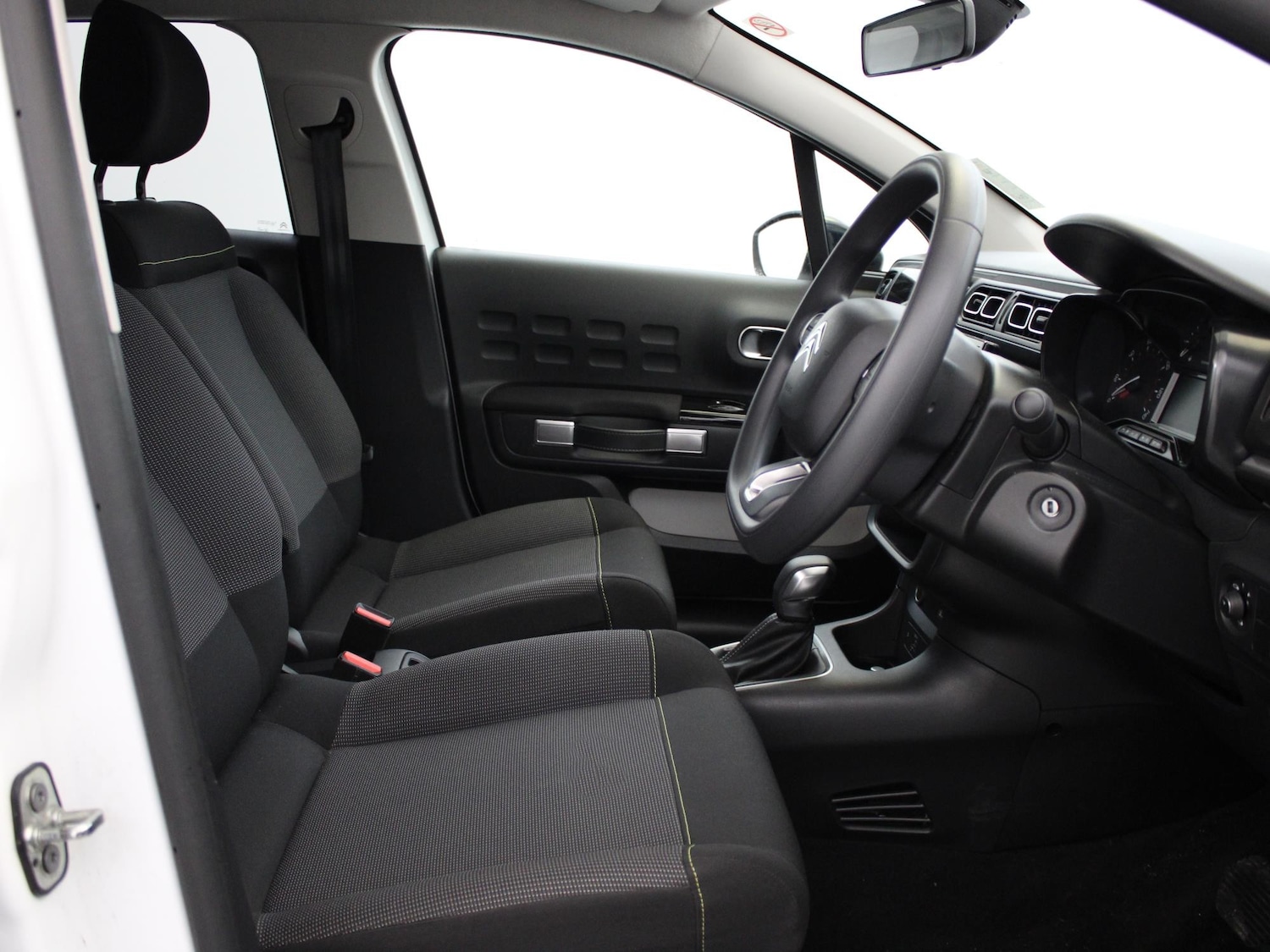 Used Citroen C3 2024 for sale - 76890326: Photo 9