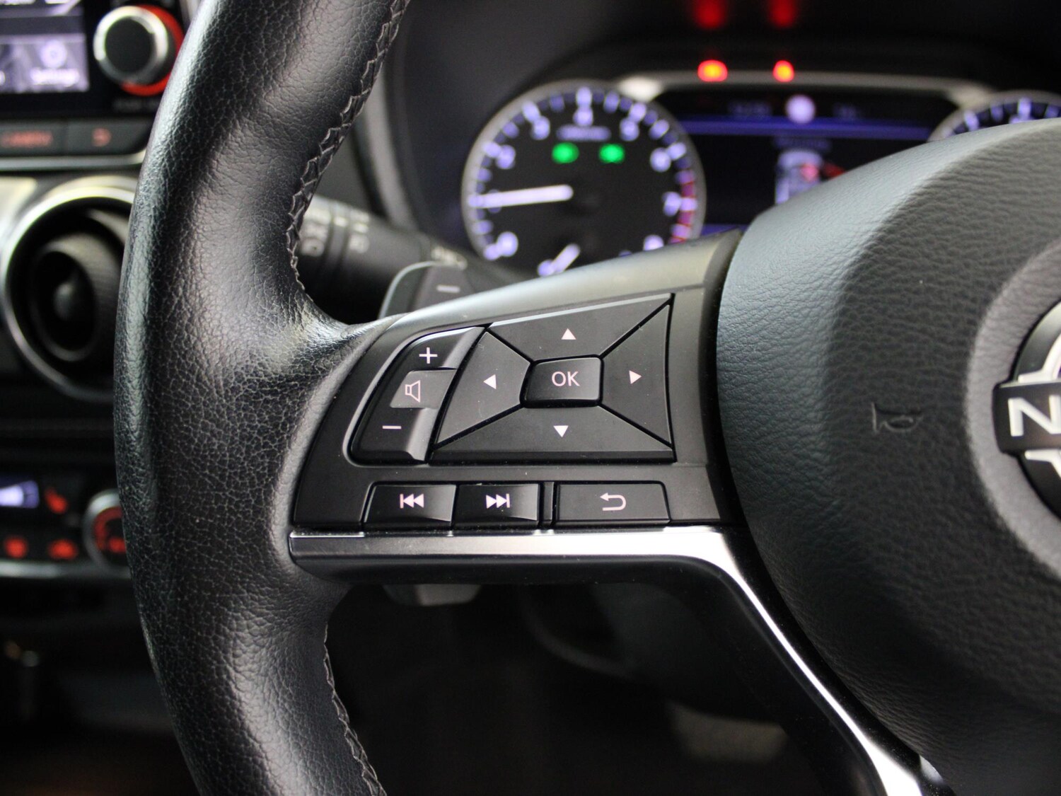 Used Nissan Juke 2023 for sale - 76373989: Photo 29