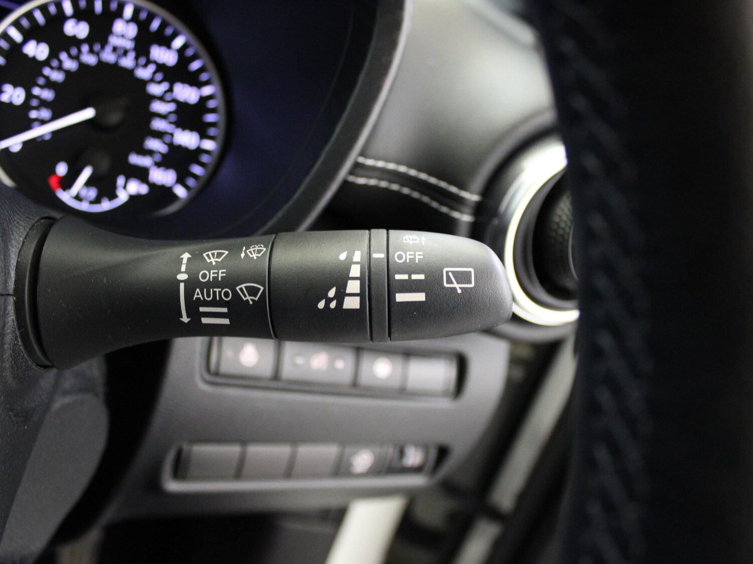 Used Nissan Juke 2023 for sale - 76373989: Photo 32