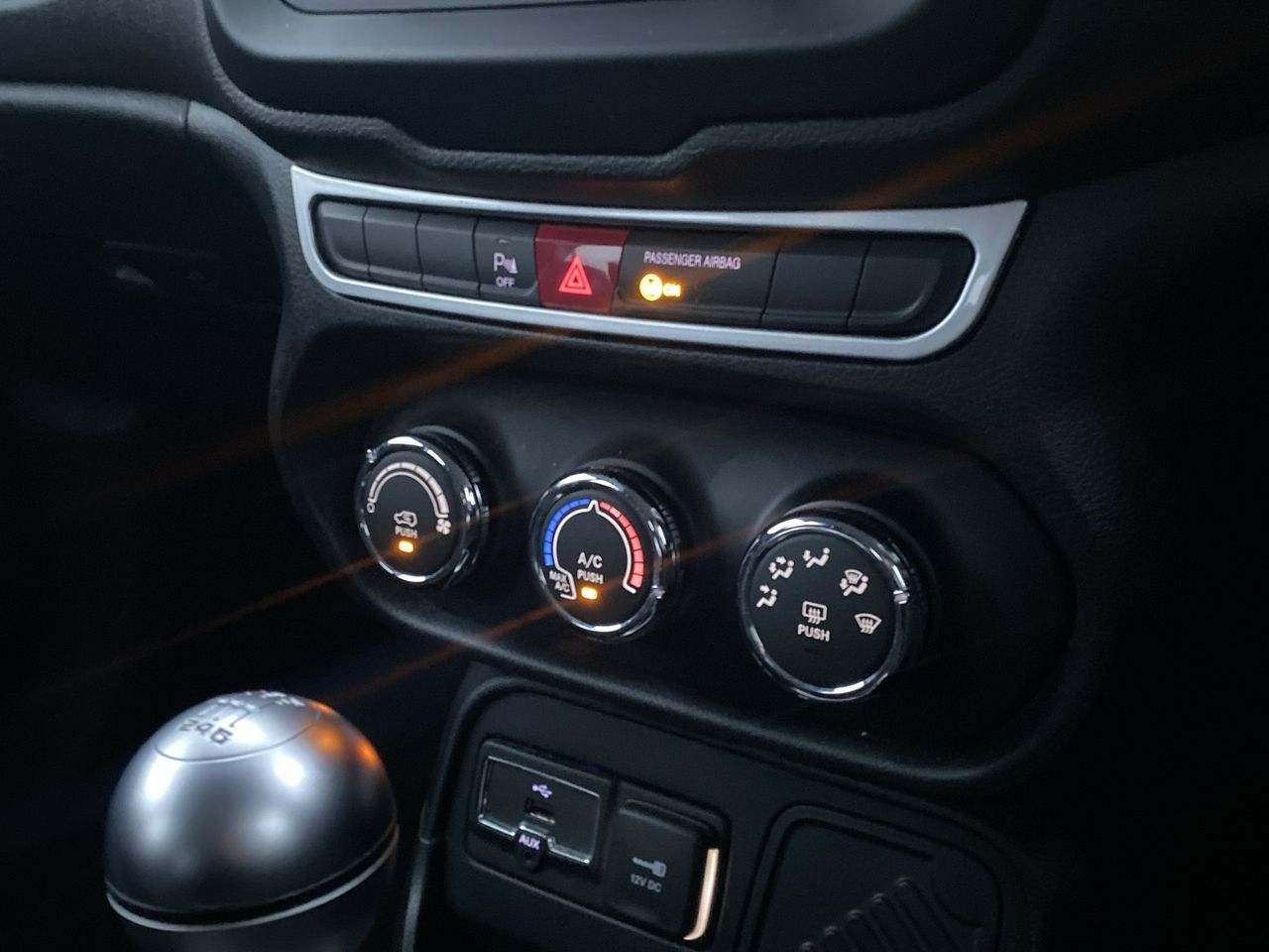 Used Jeep Renegade 2016 for sale - 77398078: Photo 9