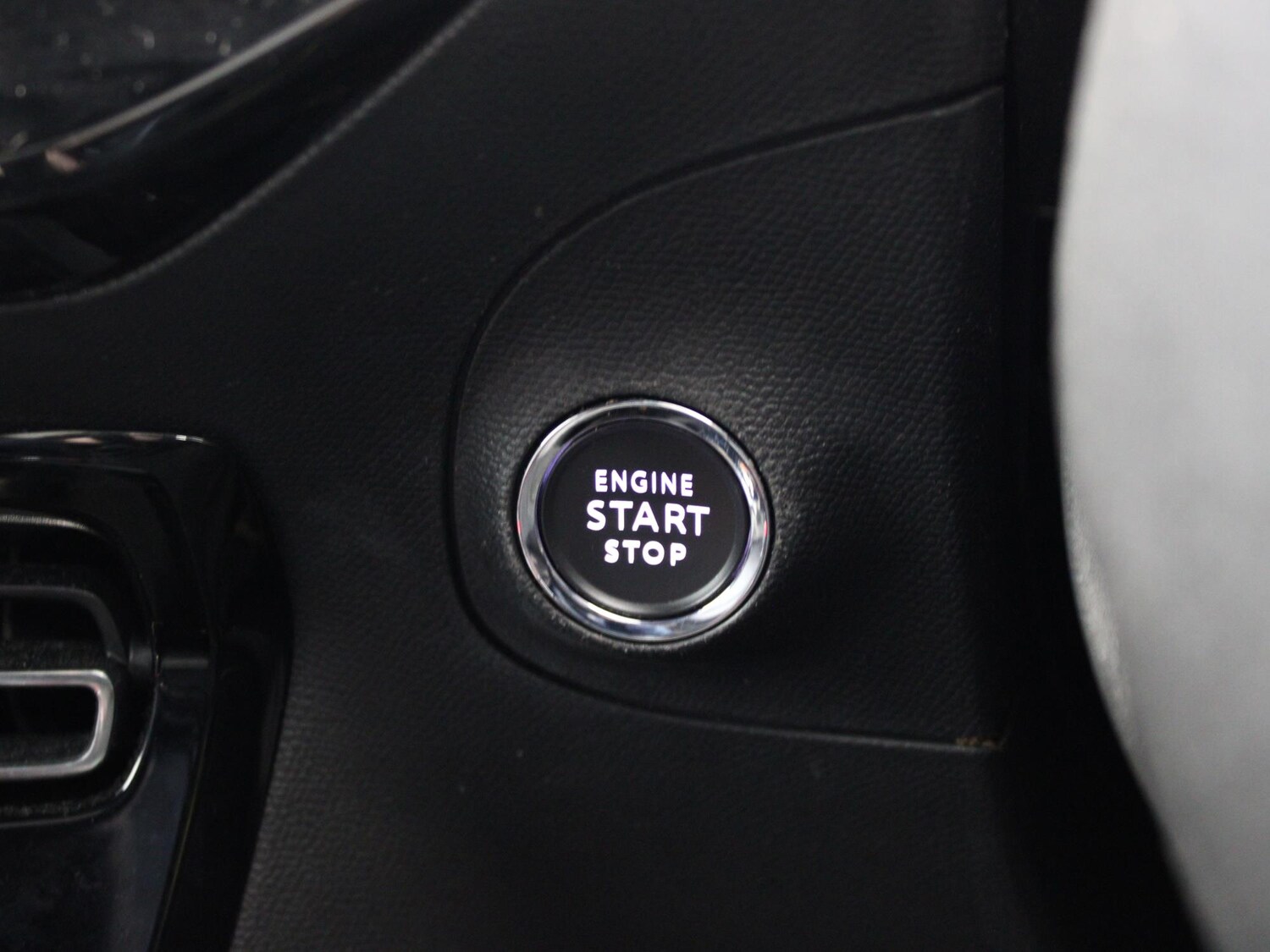 Used Vauxhall Mokka 2023 for sale - 77535215: Photo 12