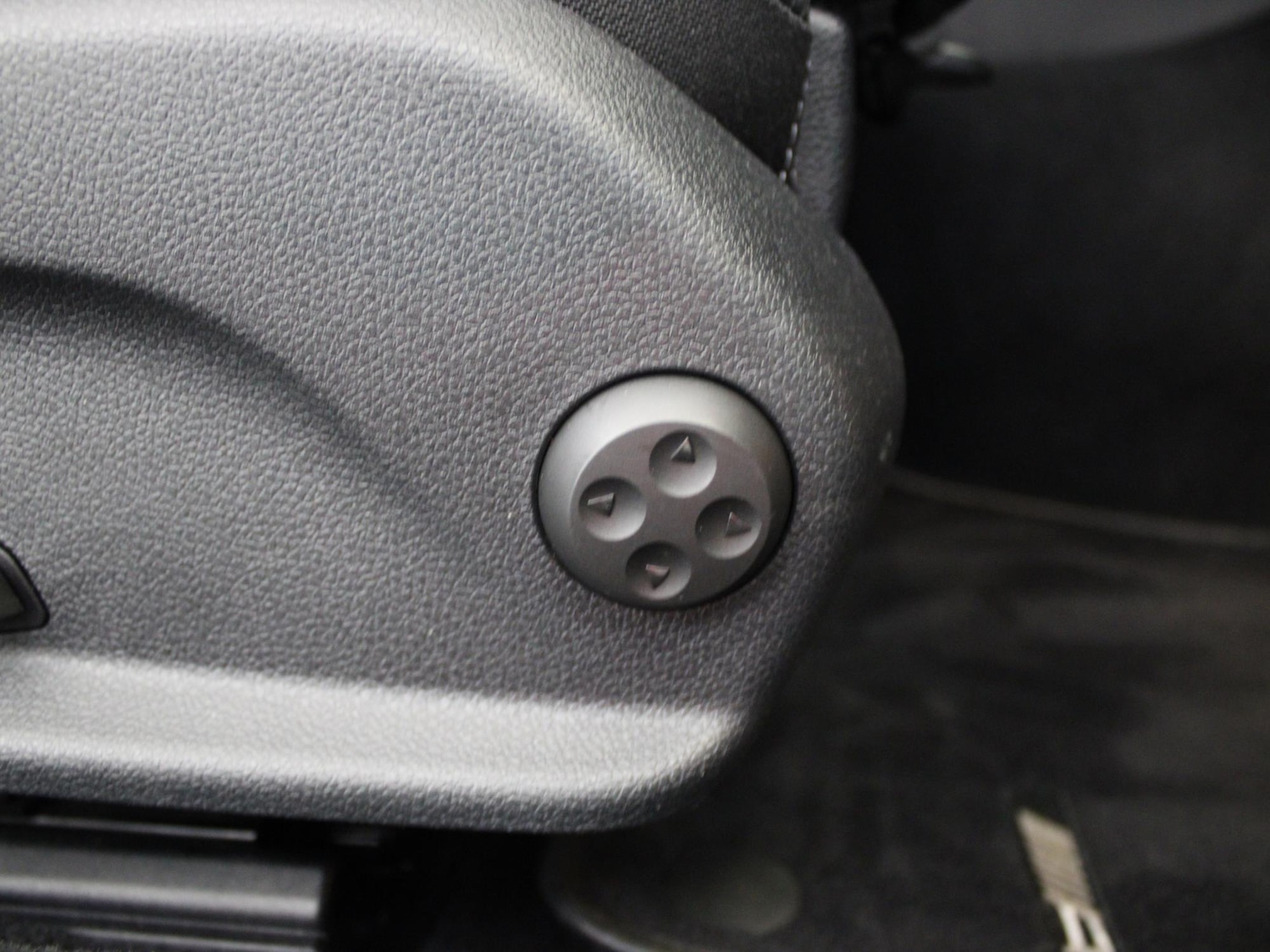 Used Mercedes-Benz C Class 2021 for sale - 76564786: Photo 10