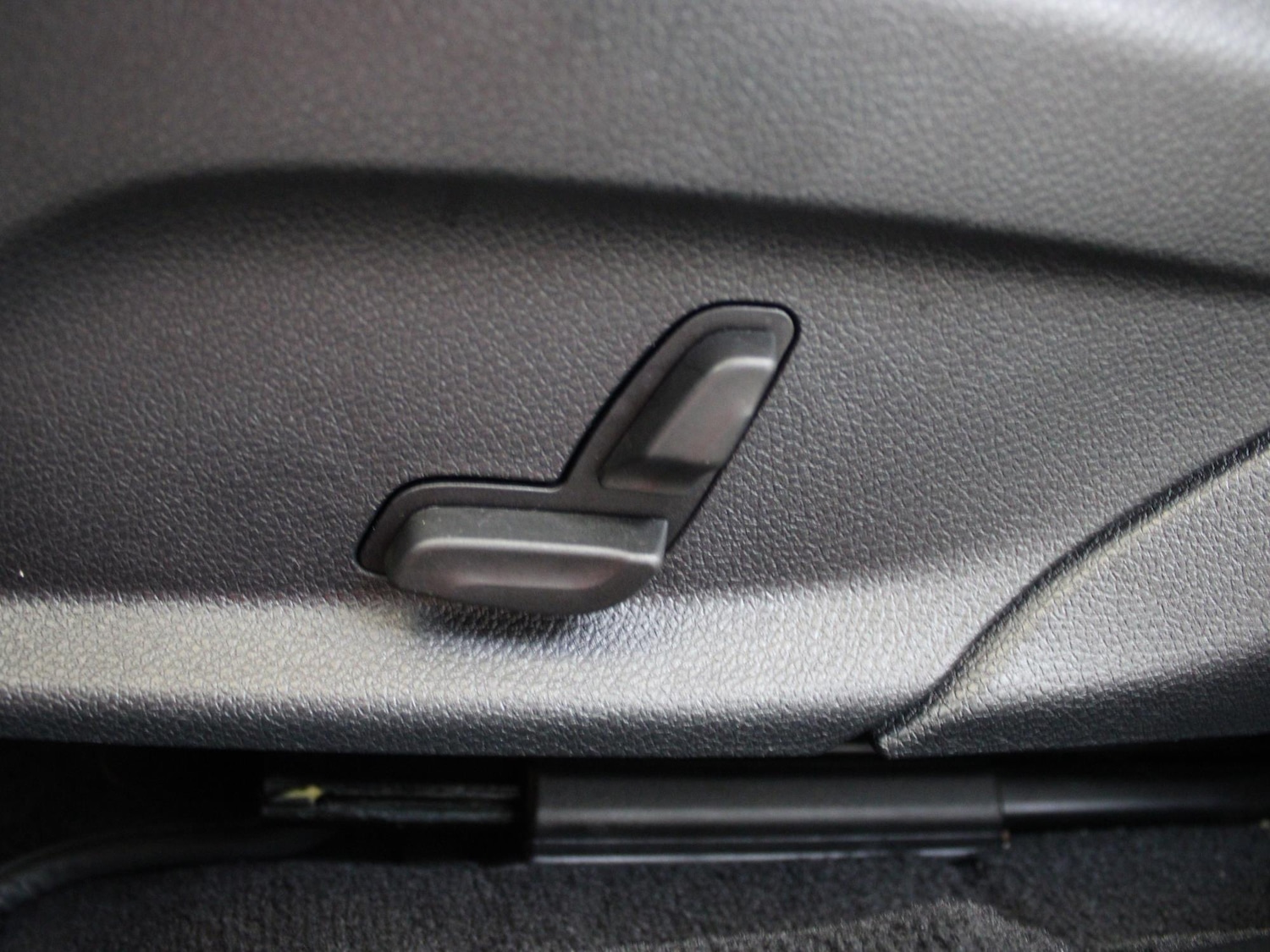 Used Mercedes-Benz C Class 2021 for sale - 76564786: Photo 14