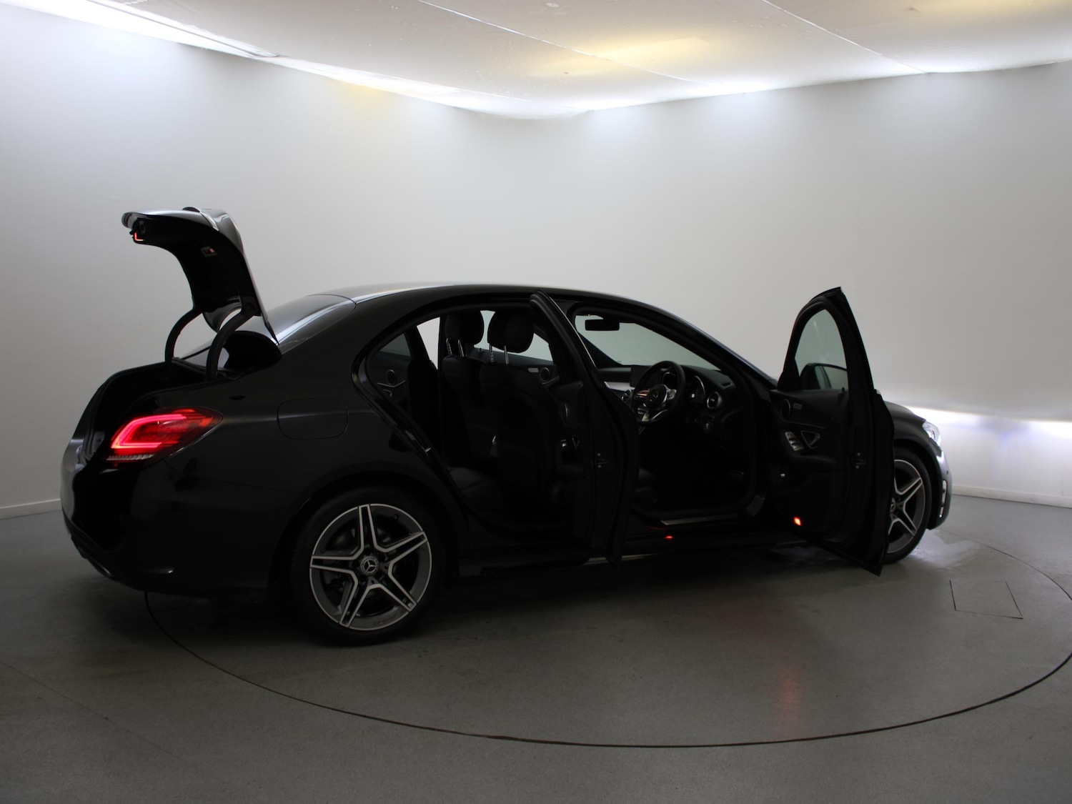 Used Mercedes-Benz C Class 2021 for sale - 76564786: Photo 46