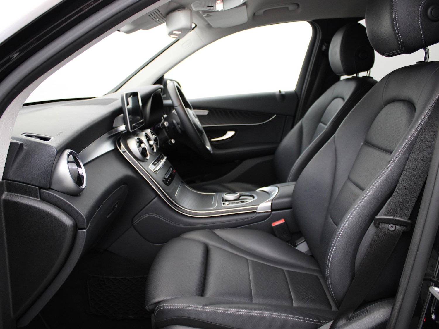 Used Mercedes-Benz GLC 2018 for sale - 77374196: Photo 12