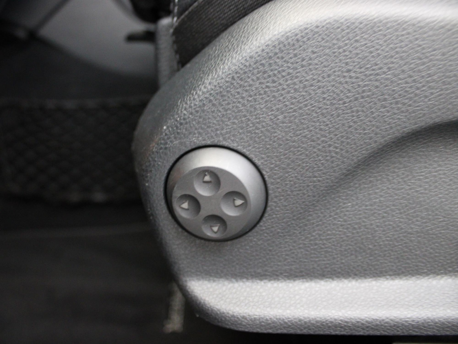 Used Mercedes-Benz GLC 2018 for sale - 77374196: Photo 13