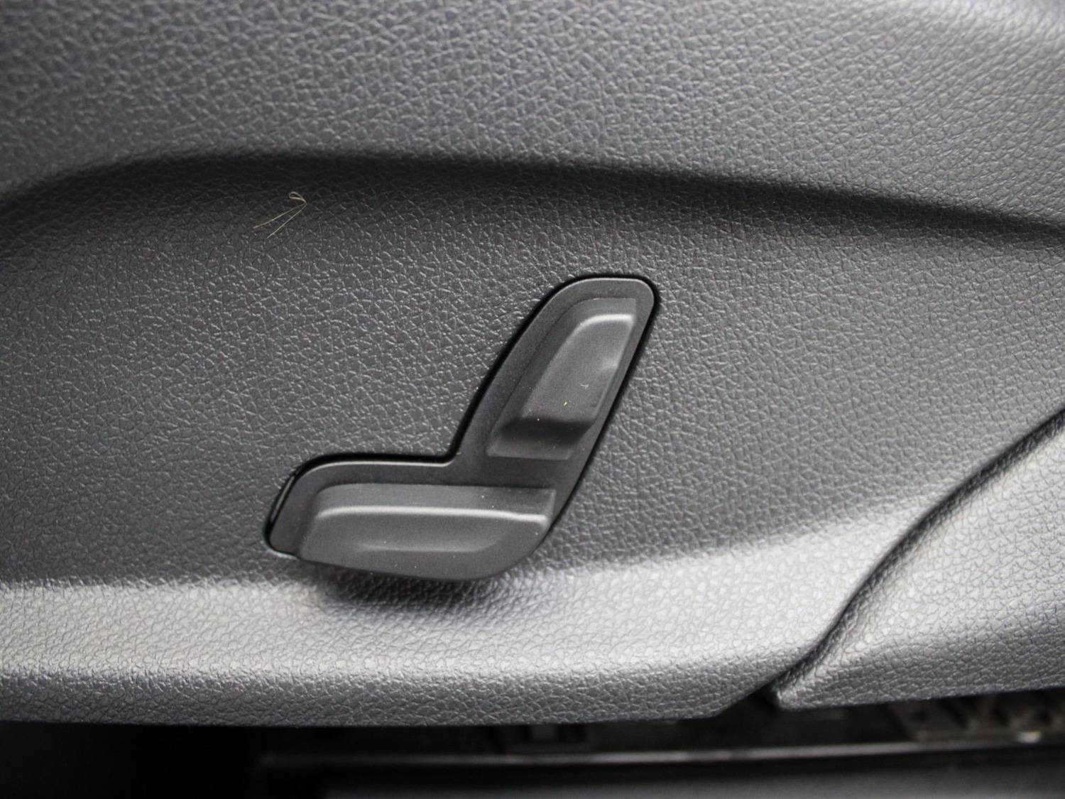 Used Mercedes-Benz GLC 2018 for sale - 77374196: Photo 14