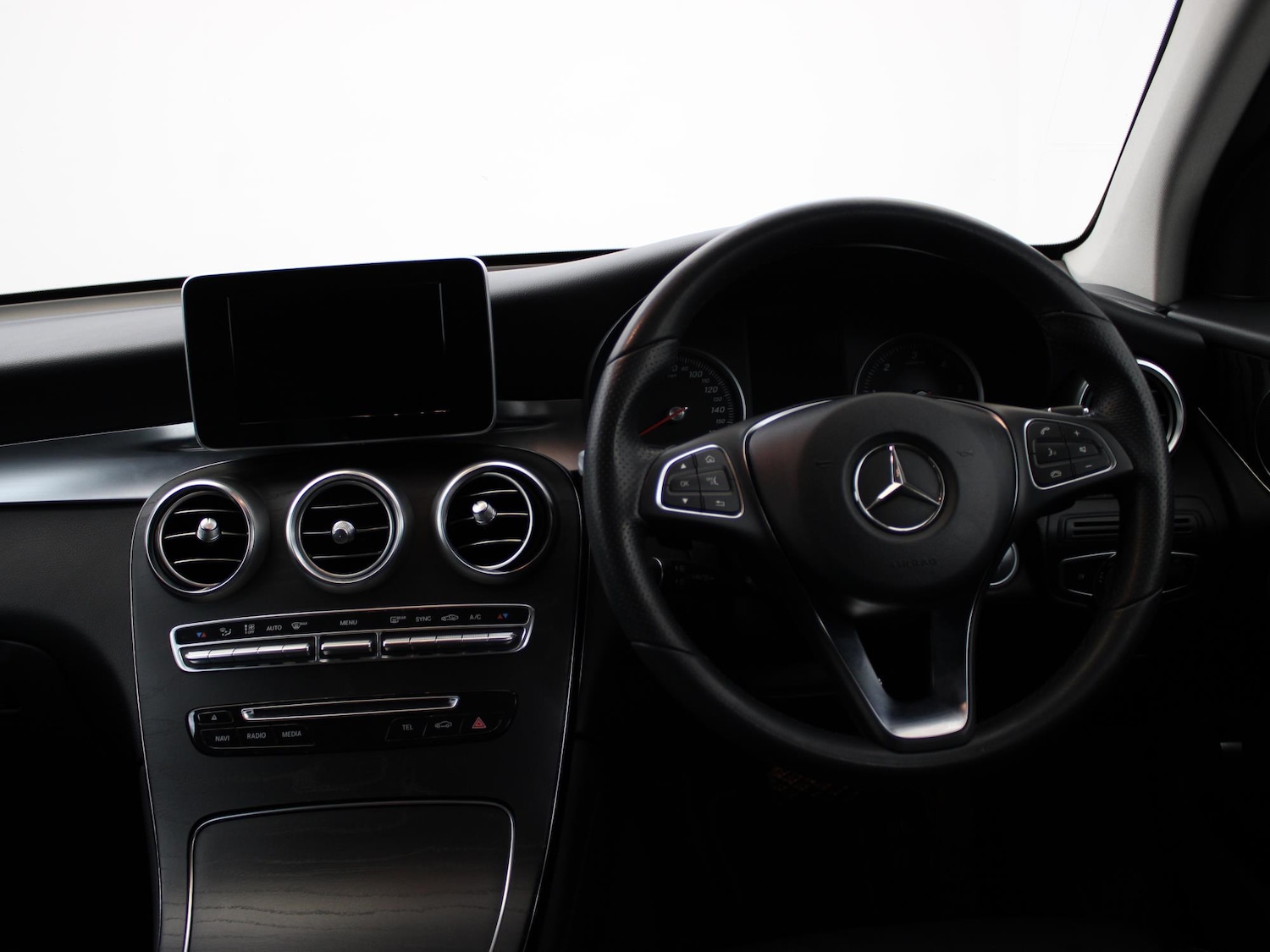 Used Mercedes-Benz GLC 2018 for sale - 77374196: Photo 19