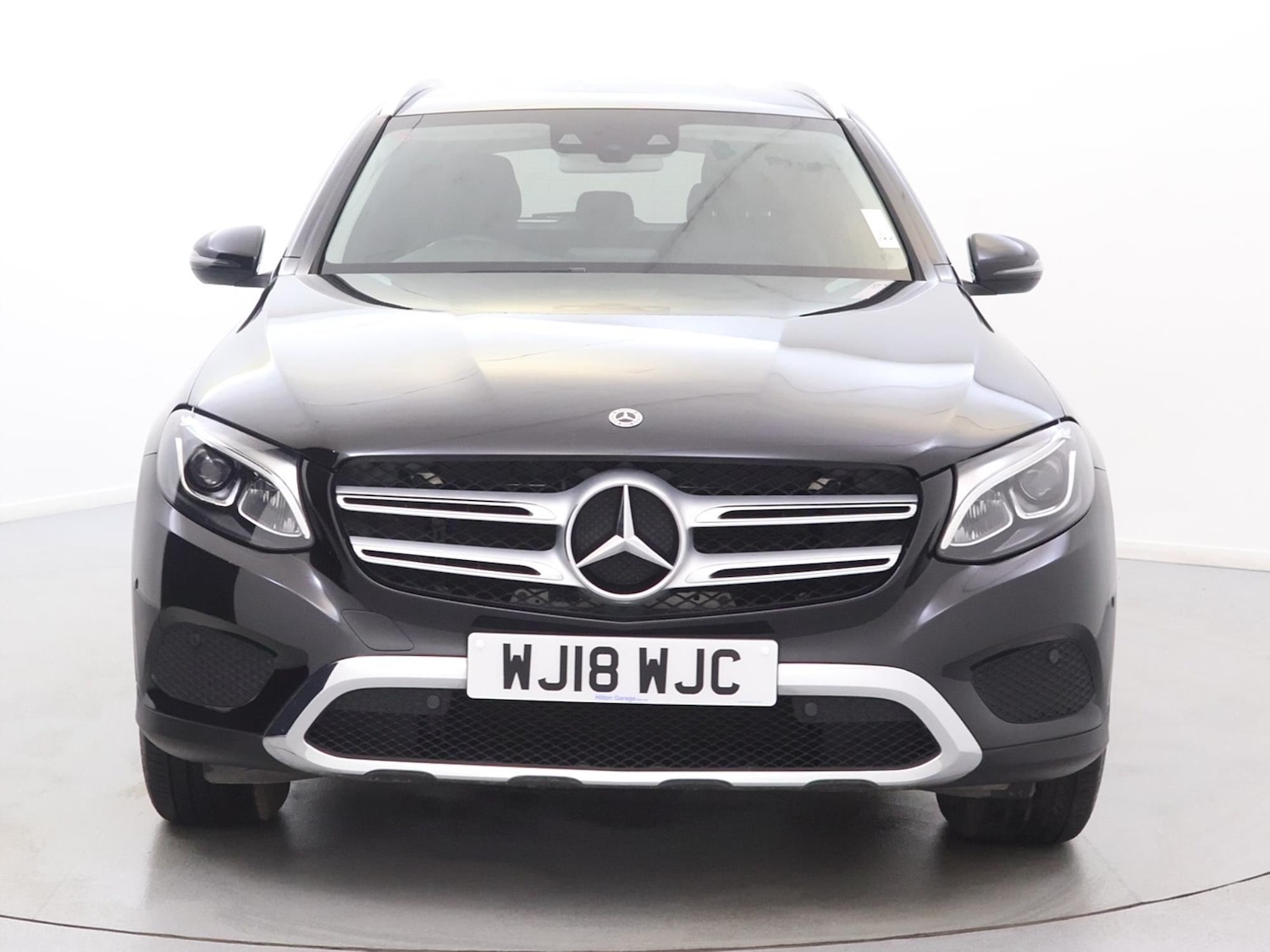 Used Mercedes-Benz GLC 2018 for sale - 77374196: Photo 2