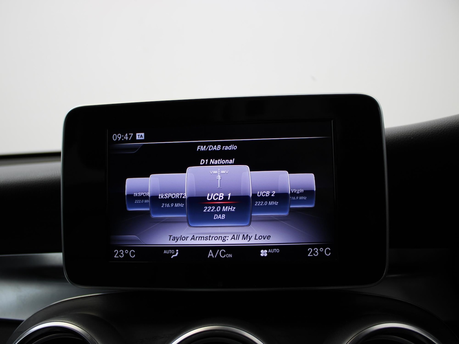 Used Mercedes-Benz GLC 2018 for sale - 77374196: Photo 28