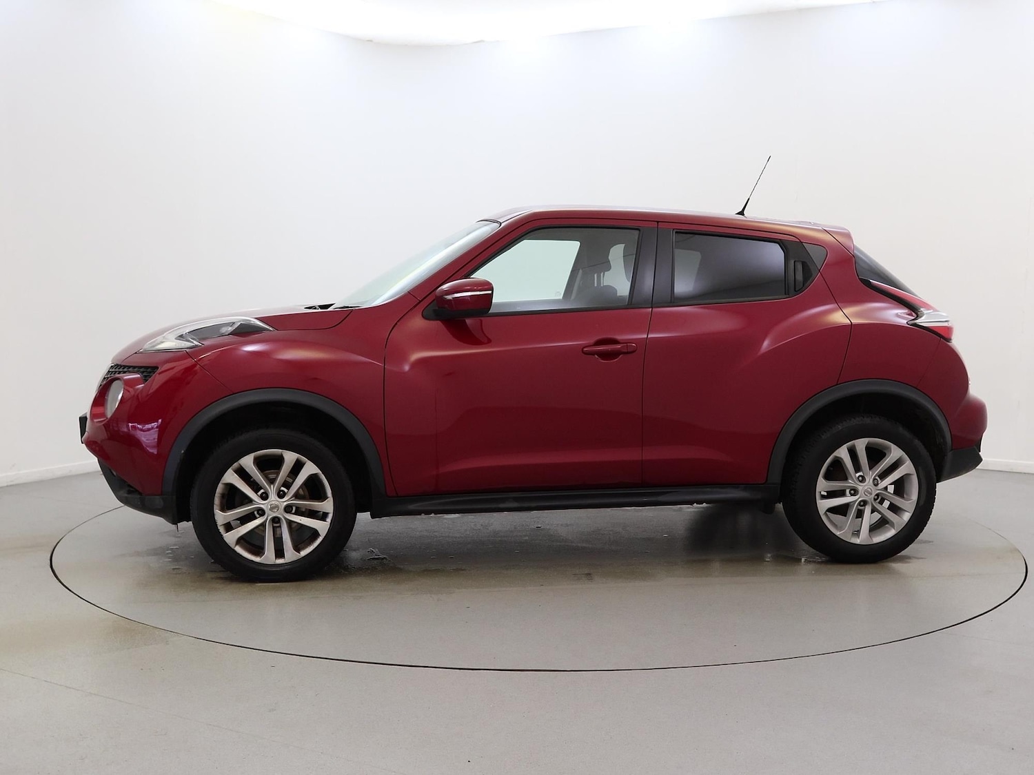 Used Nissan Juke 2017 for sale - 77158903: Photo 4