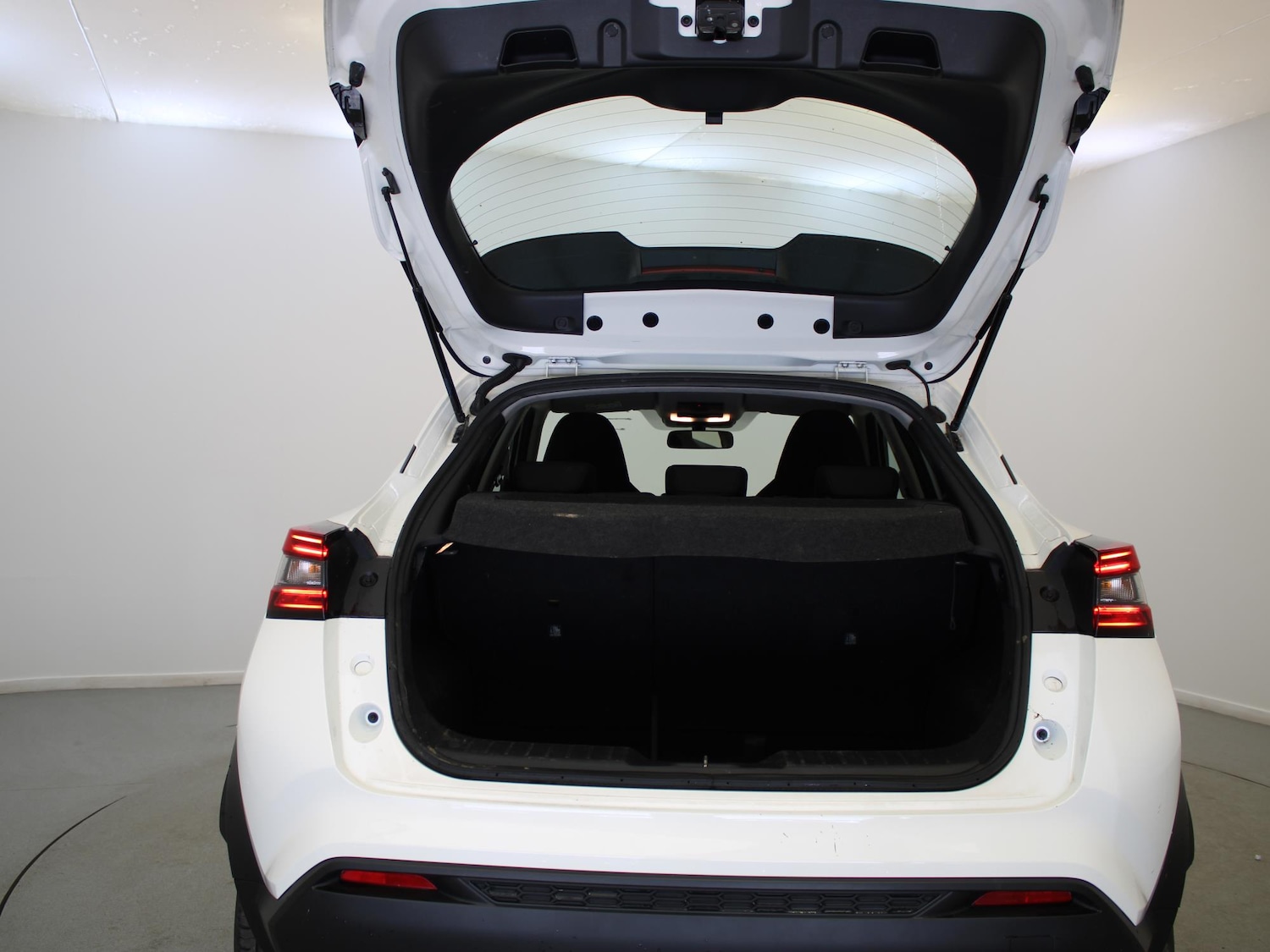 Used Nissan Juke 2022 for sale - 76637010: Photo 23