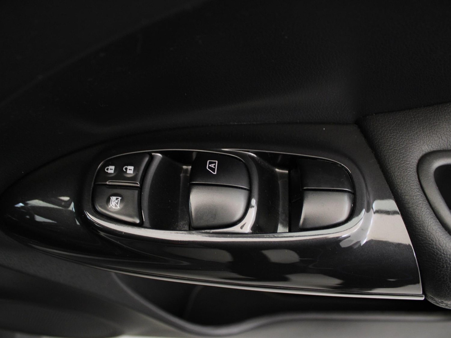 Used Nissan Juke 2018 for sale - 76789737: Photo 33