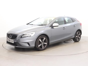 Used Volvo V40 2018 for sale - 77706962: Photo