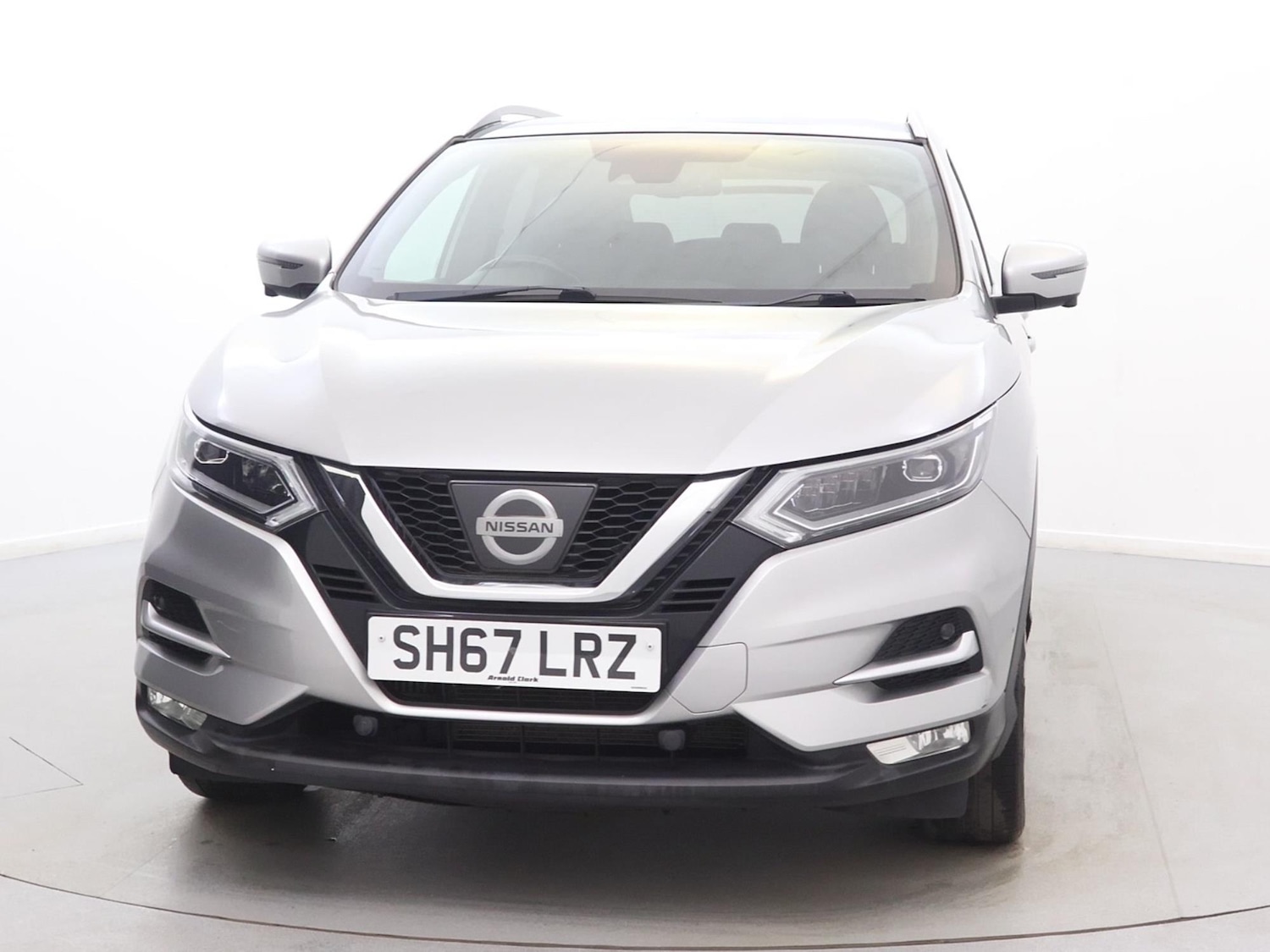 Used Nissan Qashqai 2017 for sale - 77480728: Photo 2