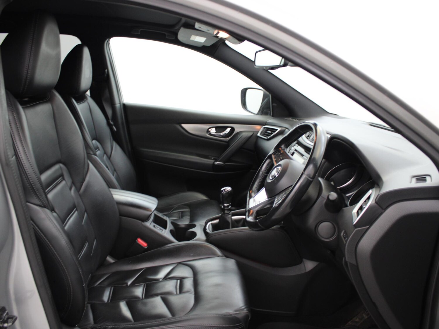 Used Nissan Qashqai 2017 for sale - 77480728: Photo 9