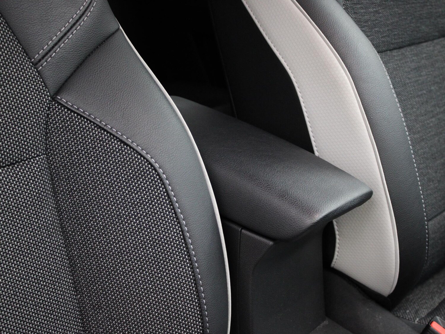 Used Renault Captur 2022 for sale - 76515841: Photo 21