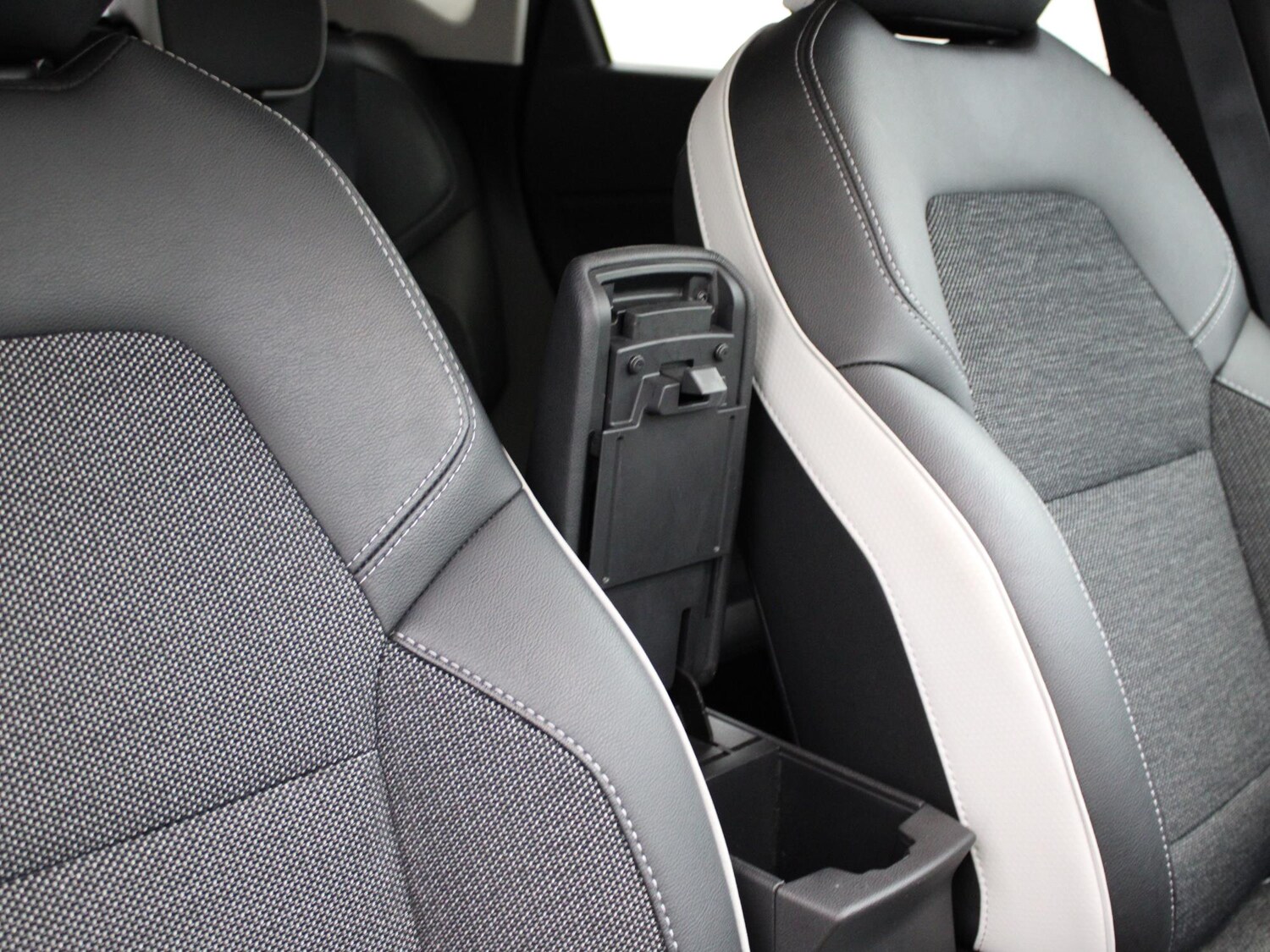 Used Renault Captur 2022 for sale - 76515841: Photo 22