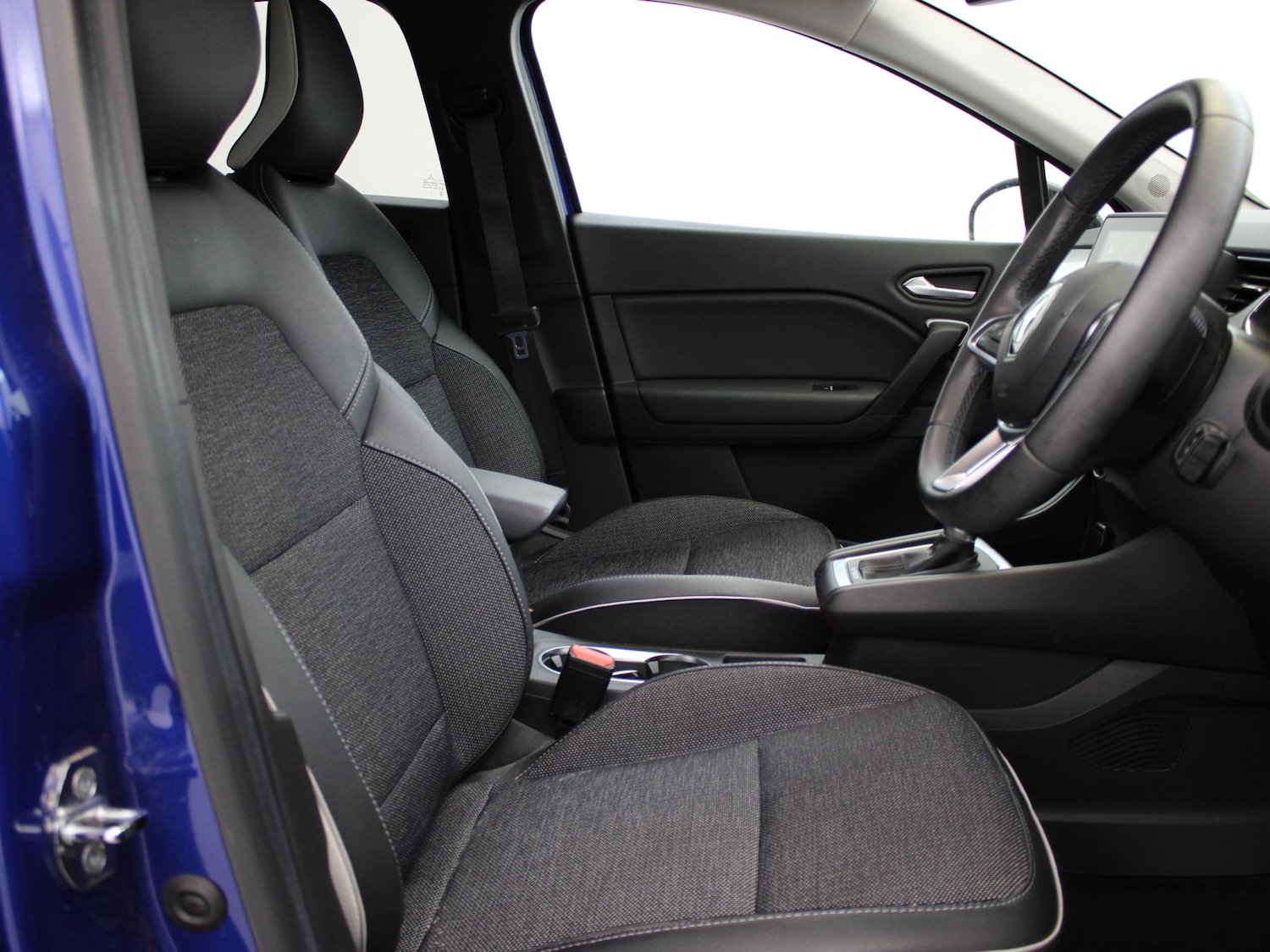 Used Renault Captur 2022 for sale - 76515841: Photo 9