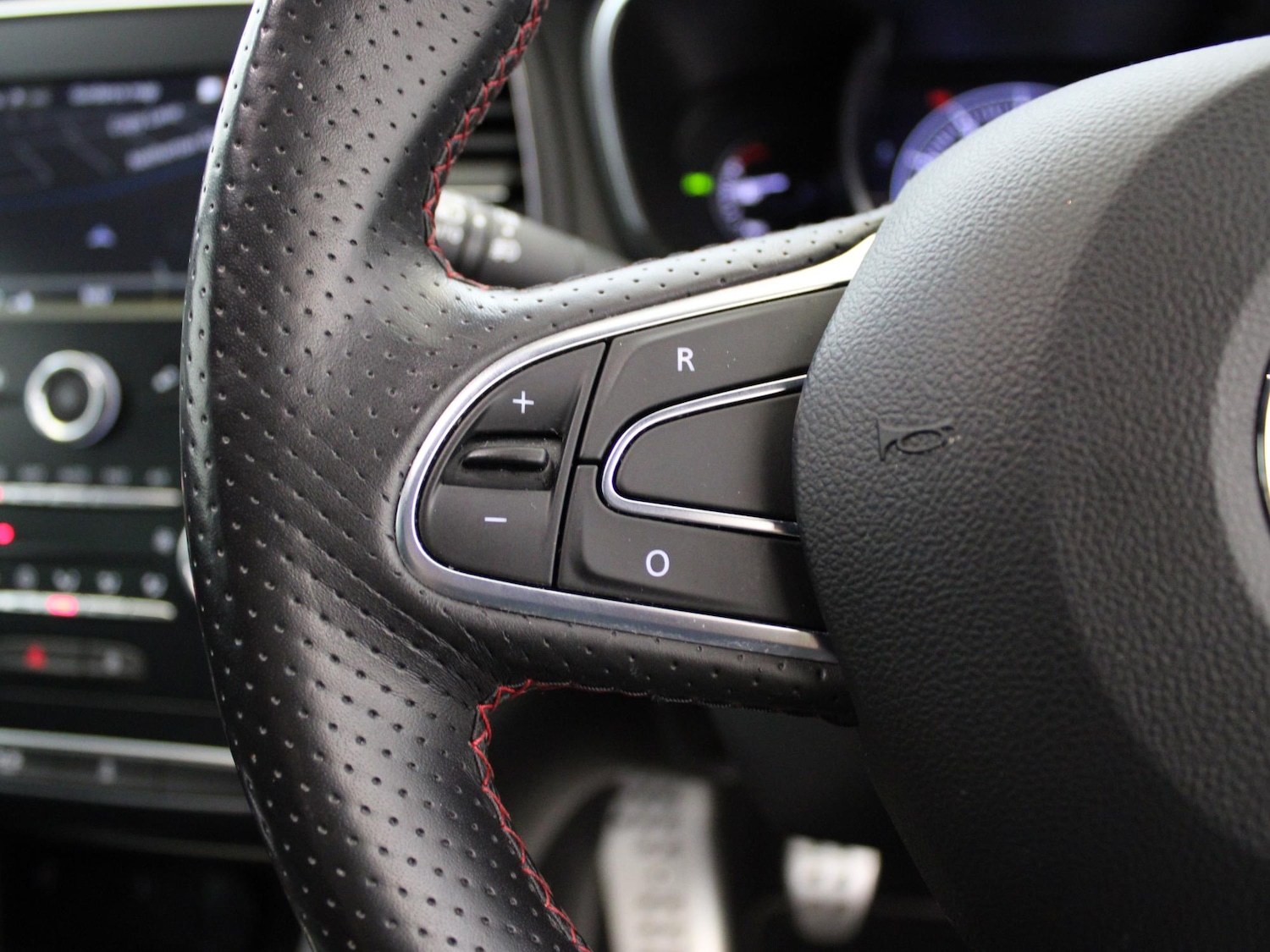 Used Renault Megane 2020 for sale - 76916479: Photo 32