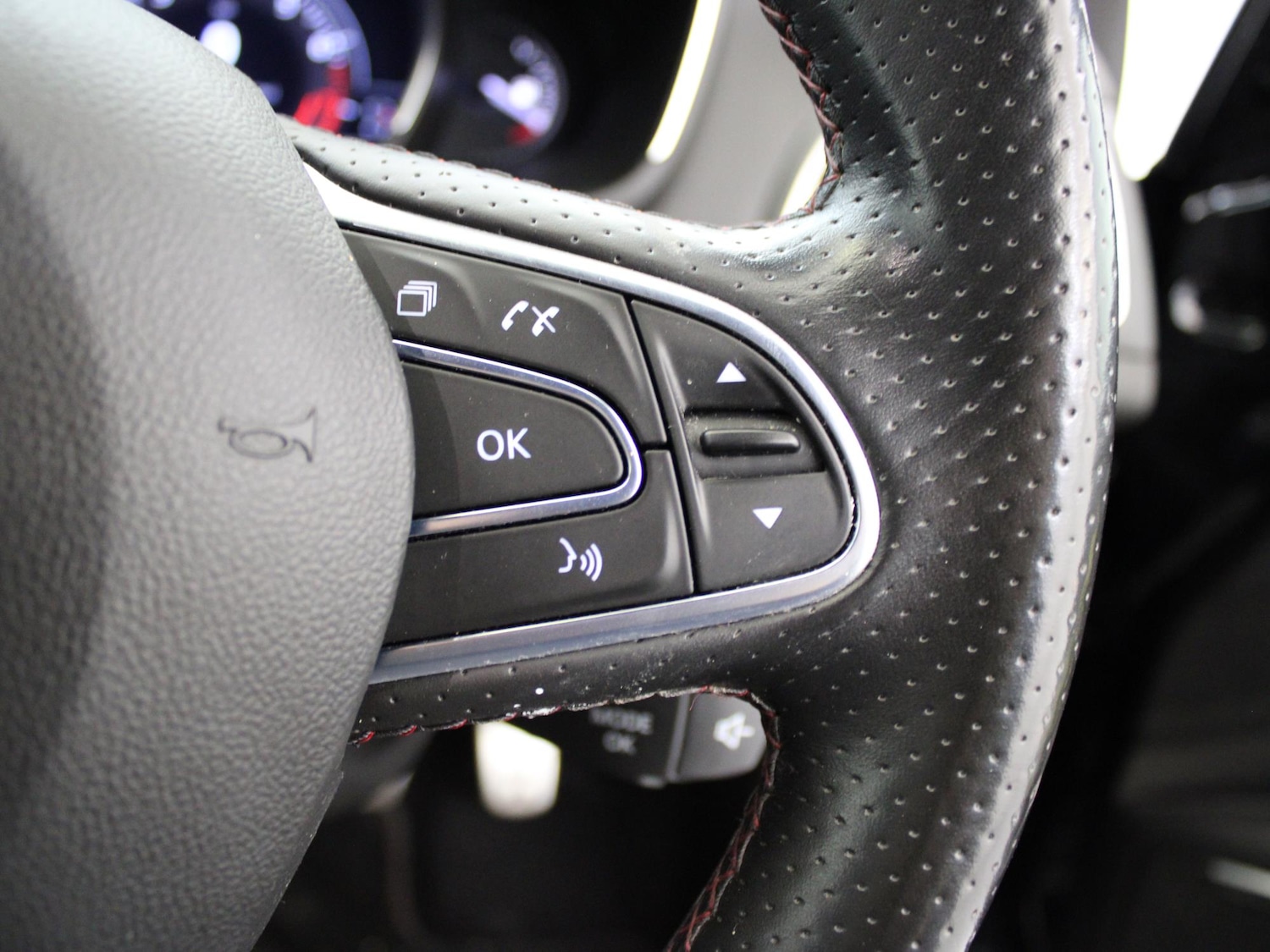 Used Renault Megane 2020 for sale - 76916479: Photo 33