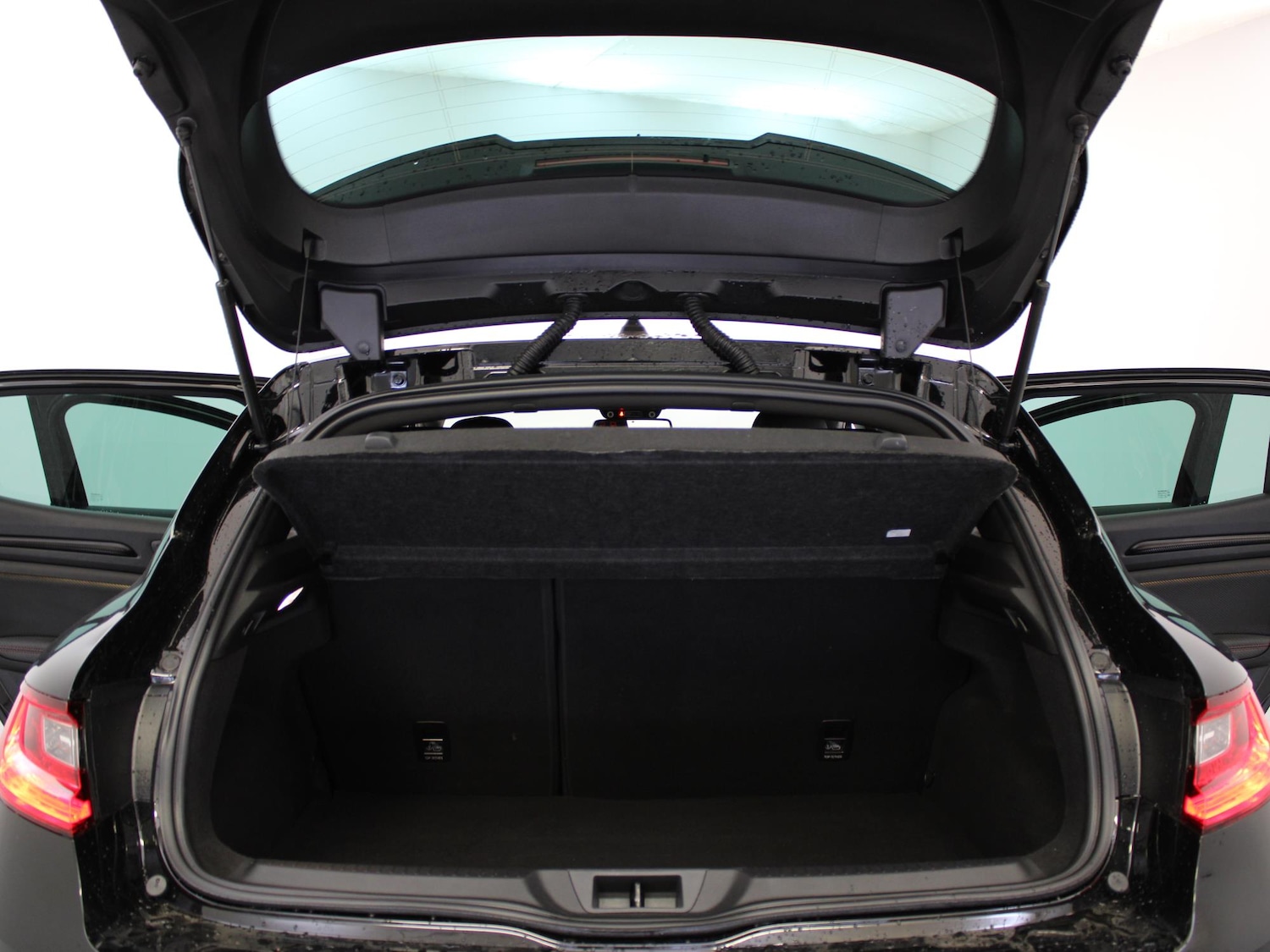 Used Renault Megane 2020 for sale - 76916479: Photo 38