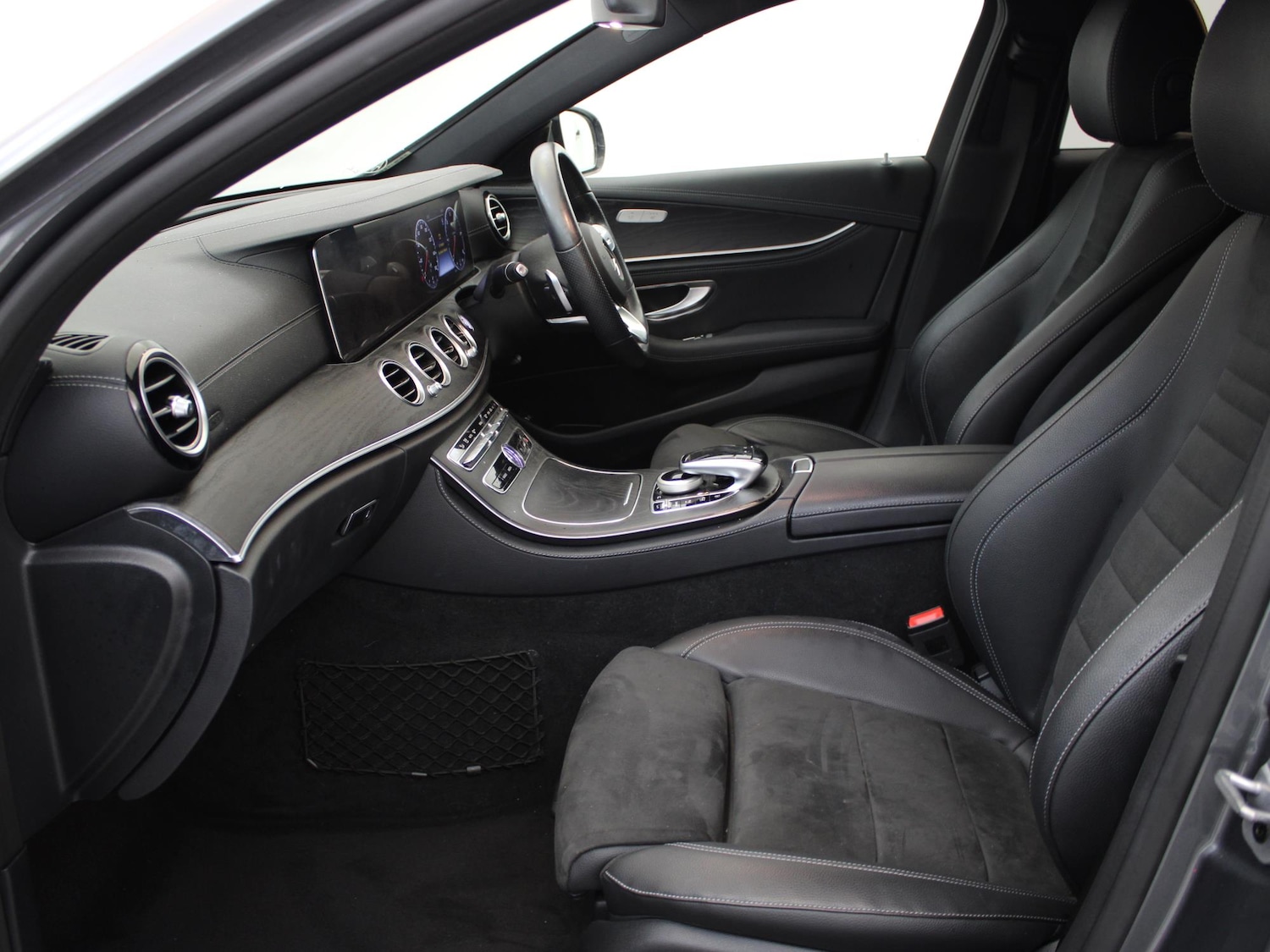 Used Mercedes-Benz E Class 2019 for sale - 76564789: Photo 10