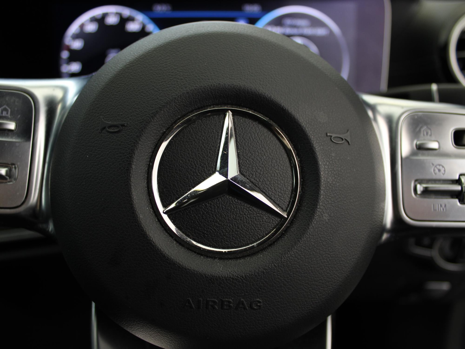 Used Mercedes-Benz E Class 2019 for sale - 76564789: Photo 33