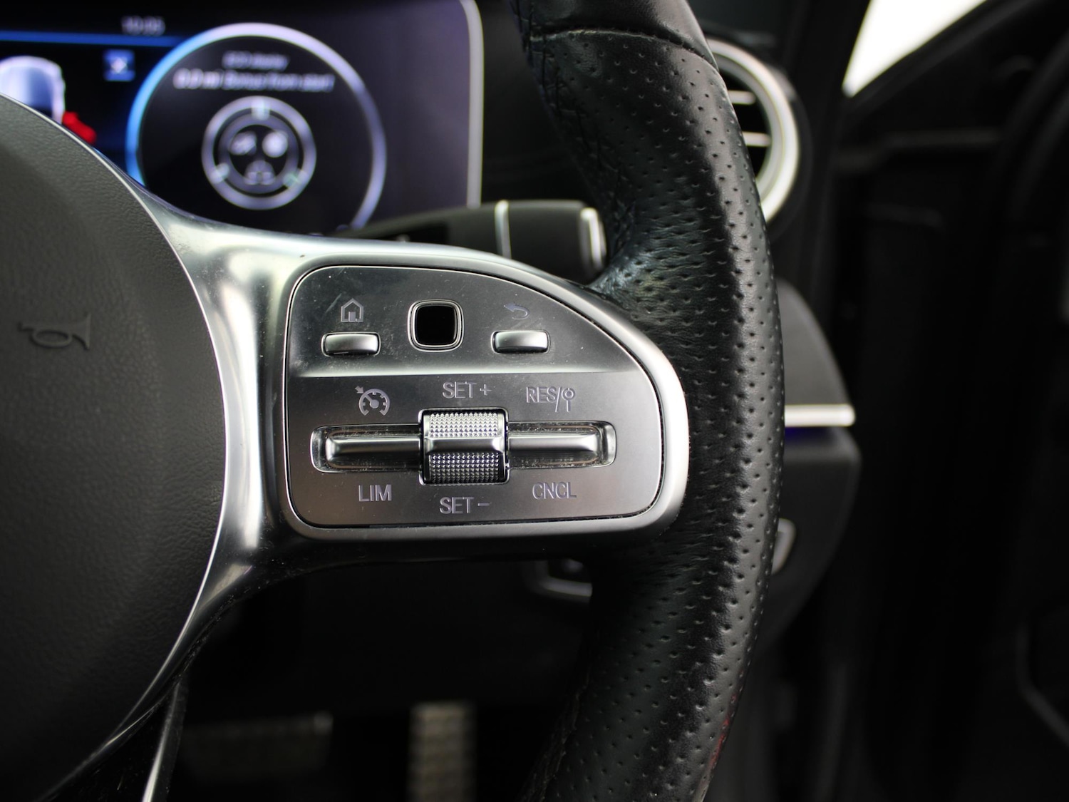 Used Mercedes-Benz E Class 2019 for sale - 76564789: Photo 35