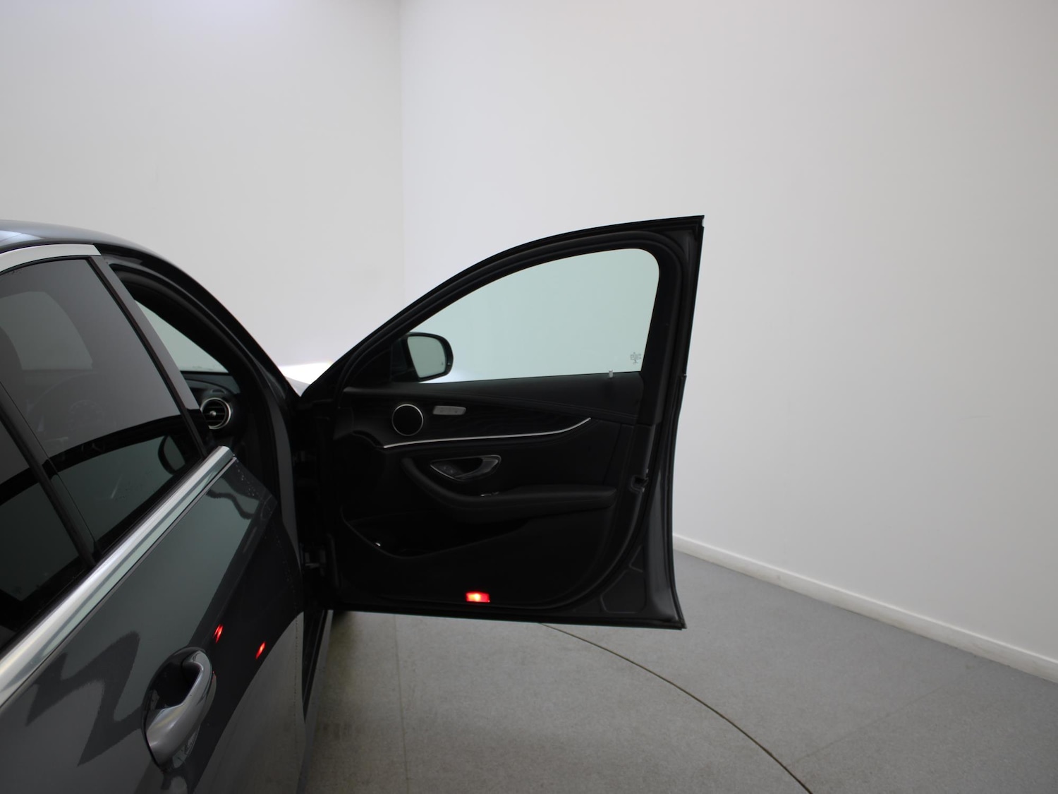 Used Mercedes-Benz E Class 2019 for sale - 76564789: Photo 39