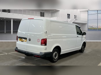 Used Volkswagen Transporter 2021 for sale - 77158924: Photo