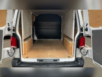 Used Volkswagen Transporter 2021 for sale - 77158924: Photo