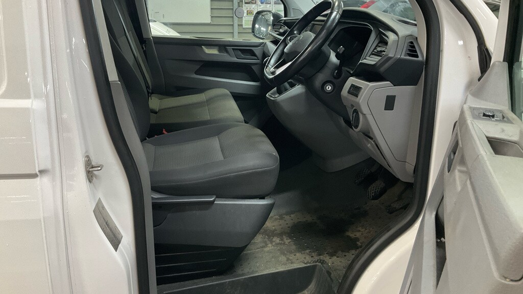 Used Volkswagen Transporter 2021 for sale - 77158924: Photo 6