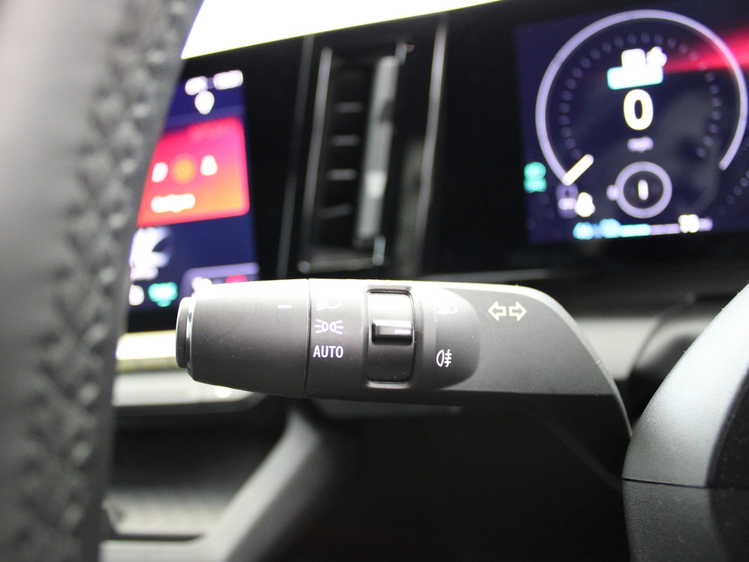 Used Renault Megane E Tech 2024 for sale - 76789574: Photo 31