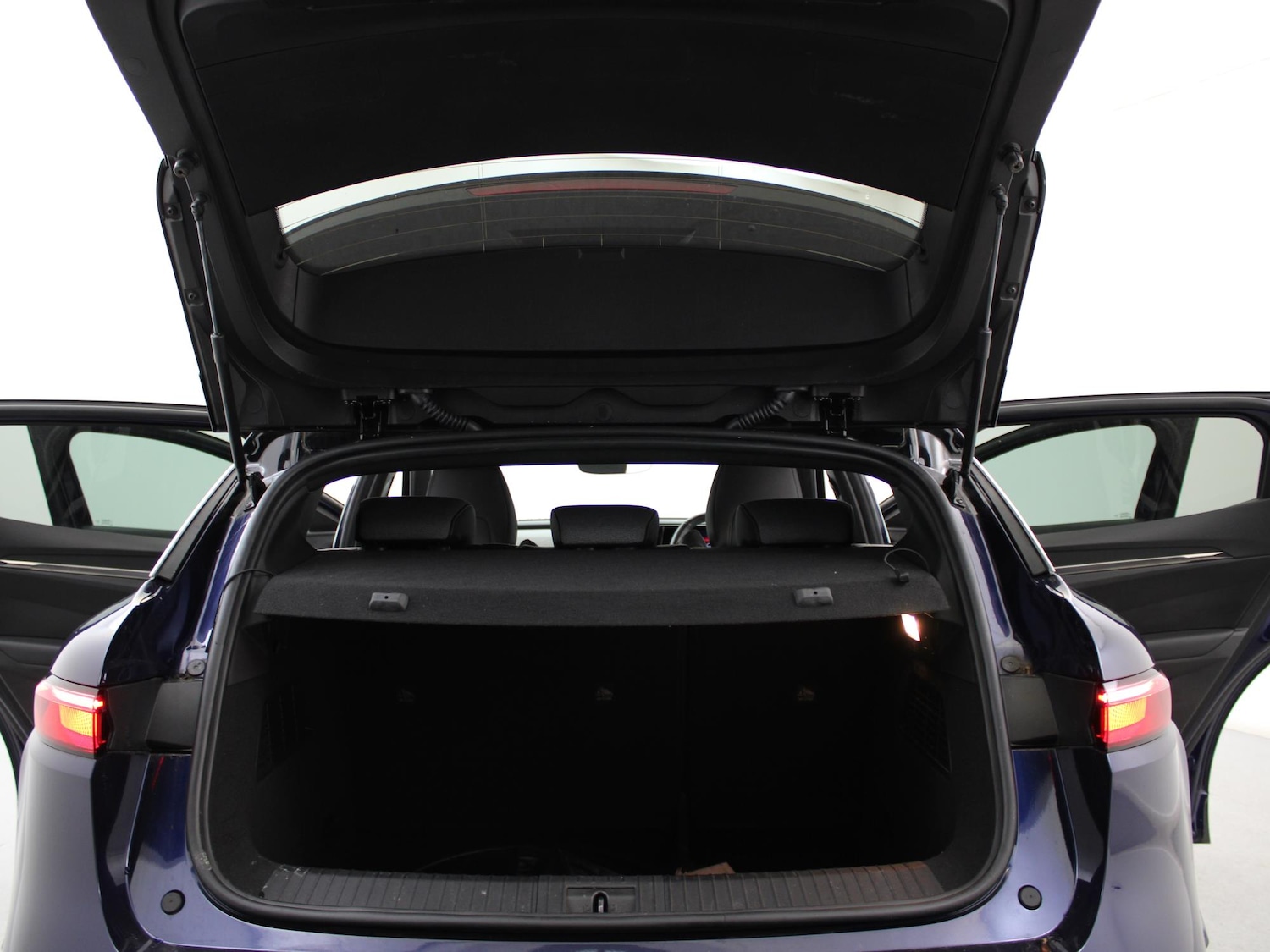 Used Renault Megane E Tech 2024 for sale - 76789574: Photo 36