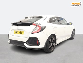 Used Honda Civic 2019 for sale - 76157982: Photo 4
