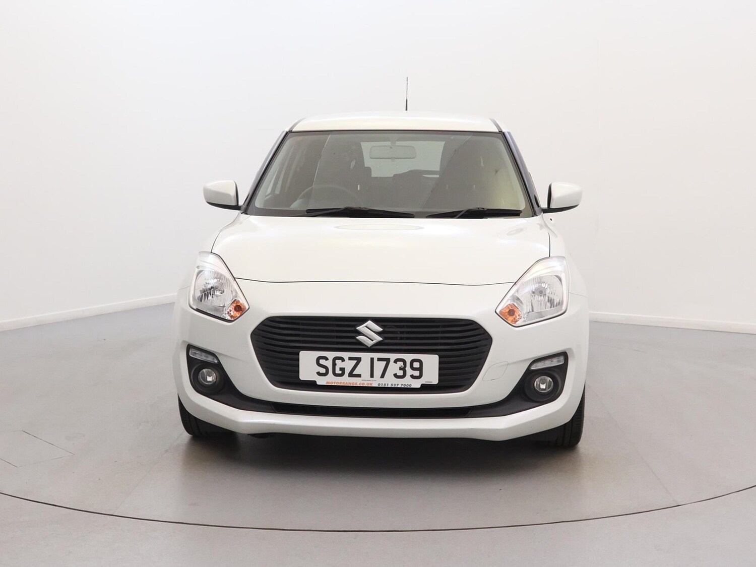 Used Suzuki Swift 2020 for sale - 76047404: Photo 2