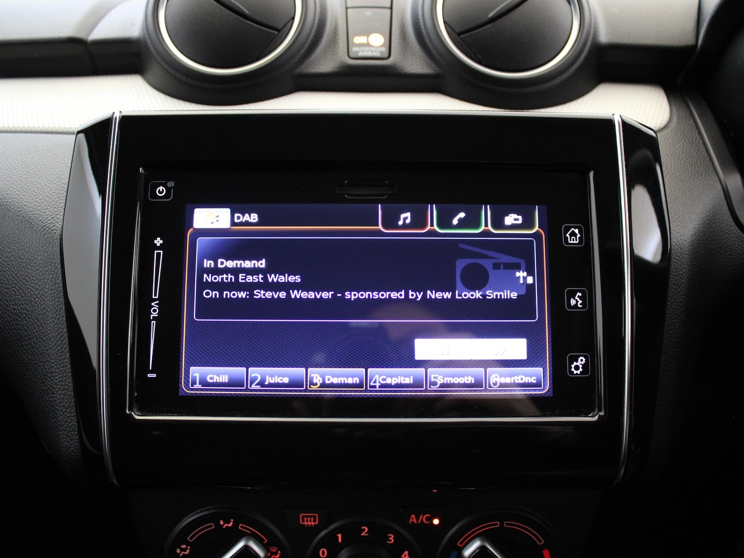 Used Suzuki Swift 2020 for sale - 76047404: Photo 21