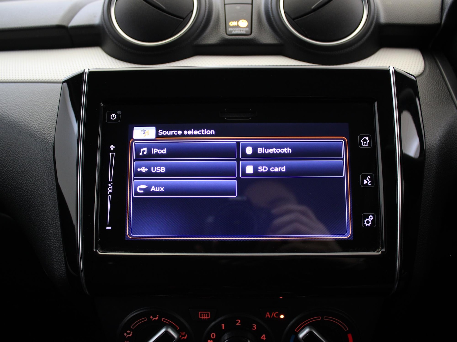 Used Suzuki Swift 2020 for sale - 76047404: Photo 22