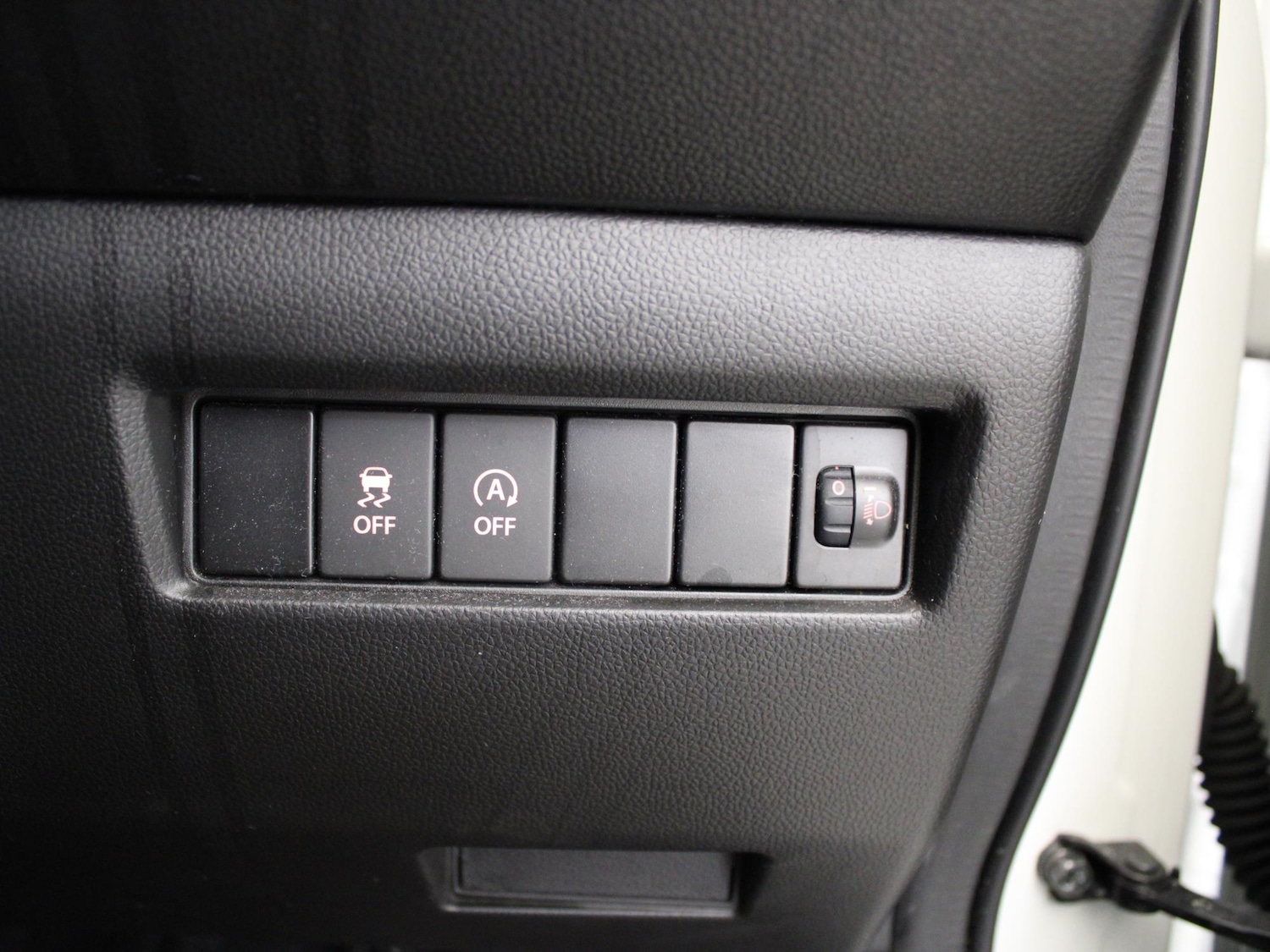 Used Suzuki Swift 2020 for sale - 76047404: Photo 31