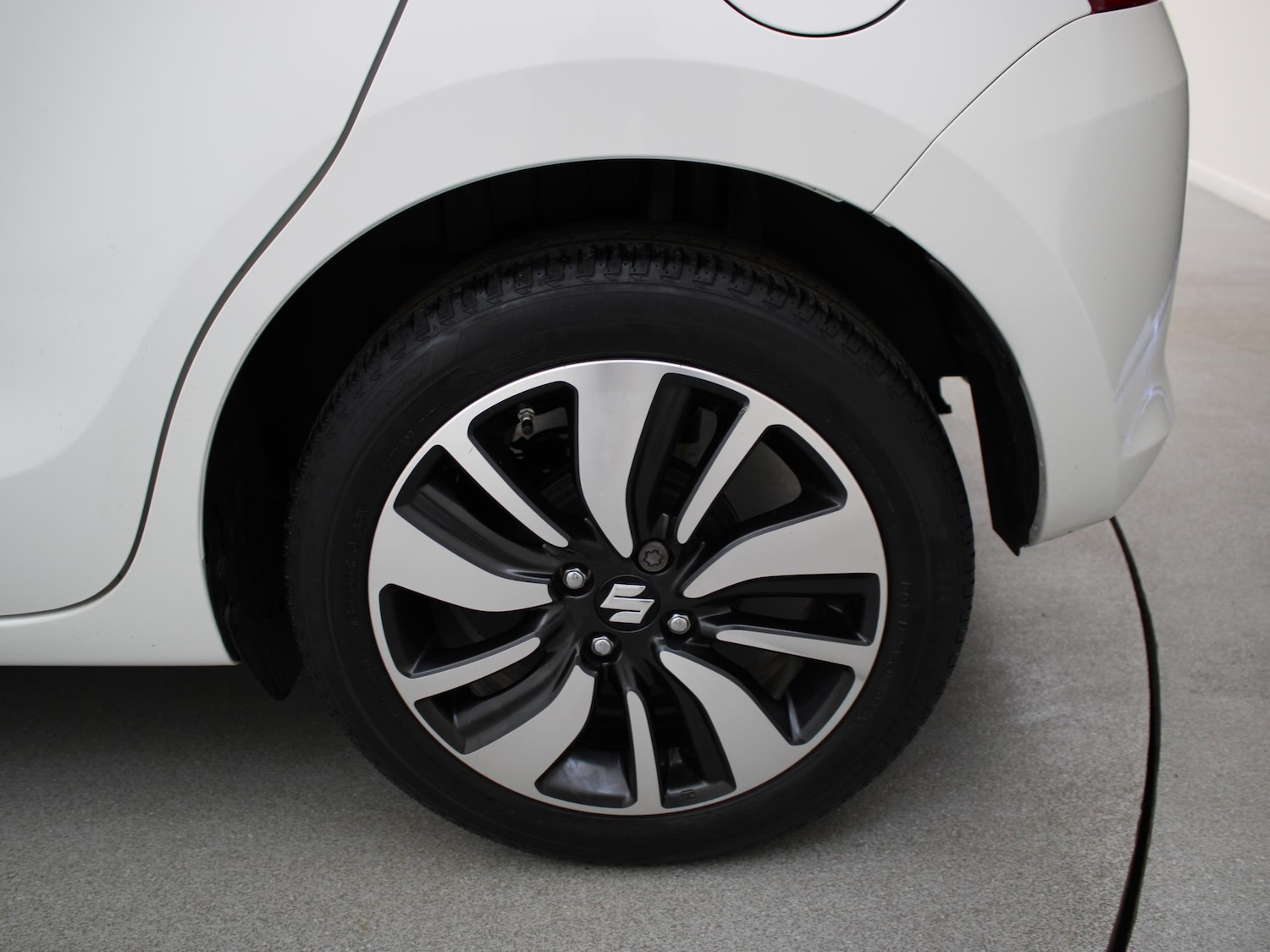 Used Suzuki Swift 2020 for sale - 76047404: Photo 39