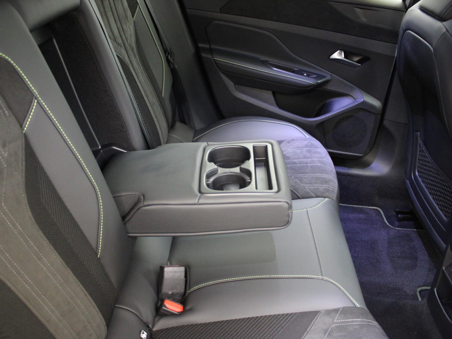 Used Peugeot 408 2024 for sale - 76047356: Photo 15