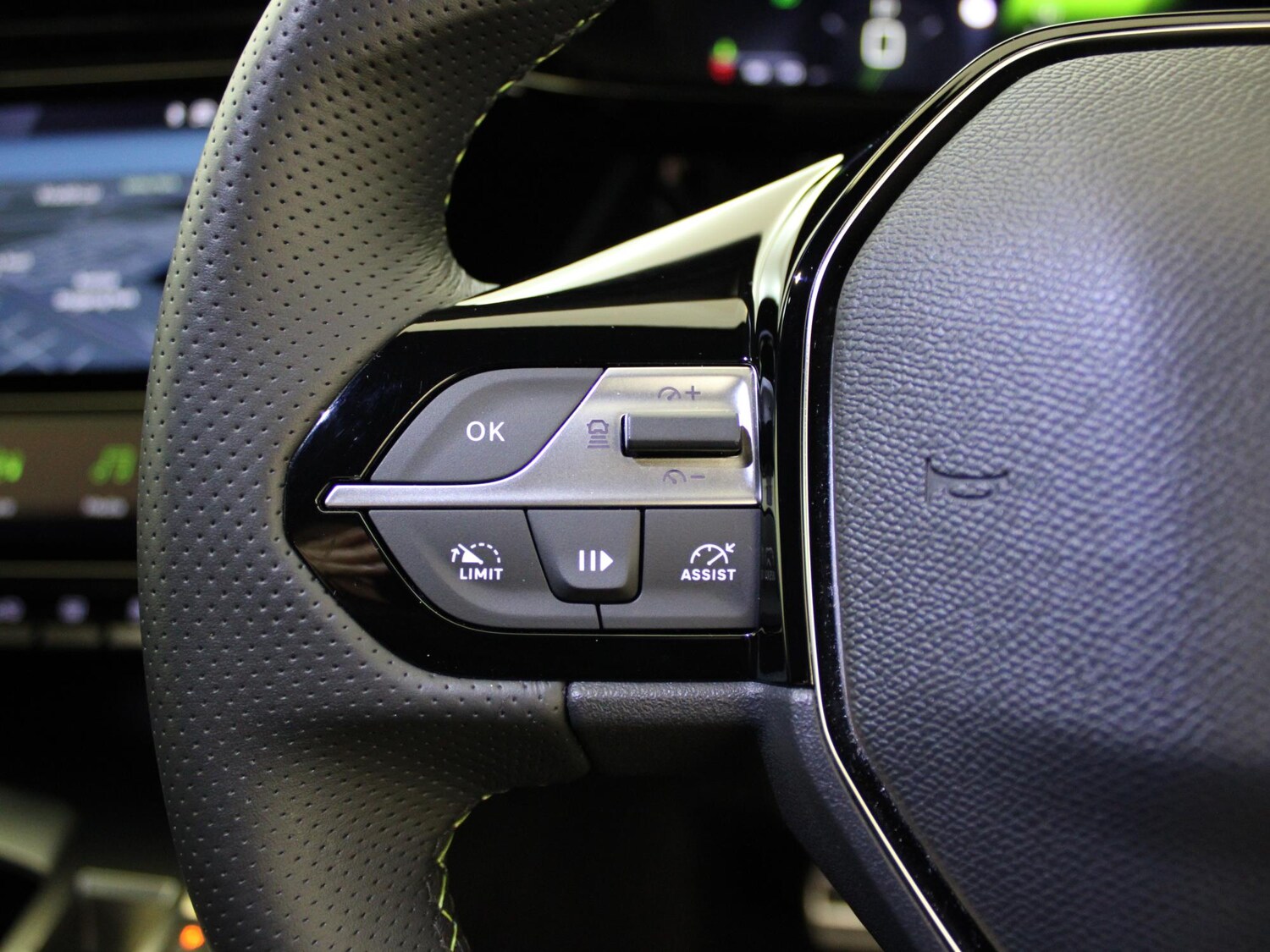 Used Peugeot 408 2024 for sale - 76047356: Photo 37