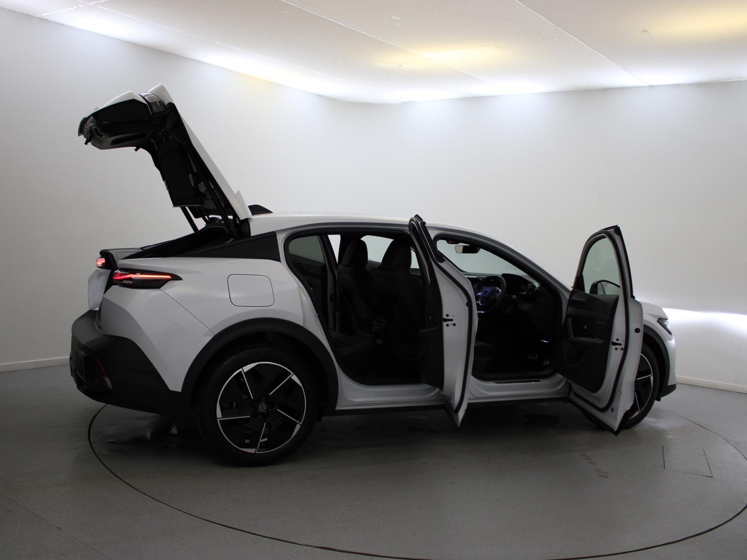 Used Peugeot 408 2024 for sale - 76047356: Photo 47