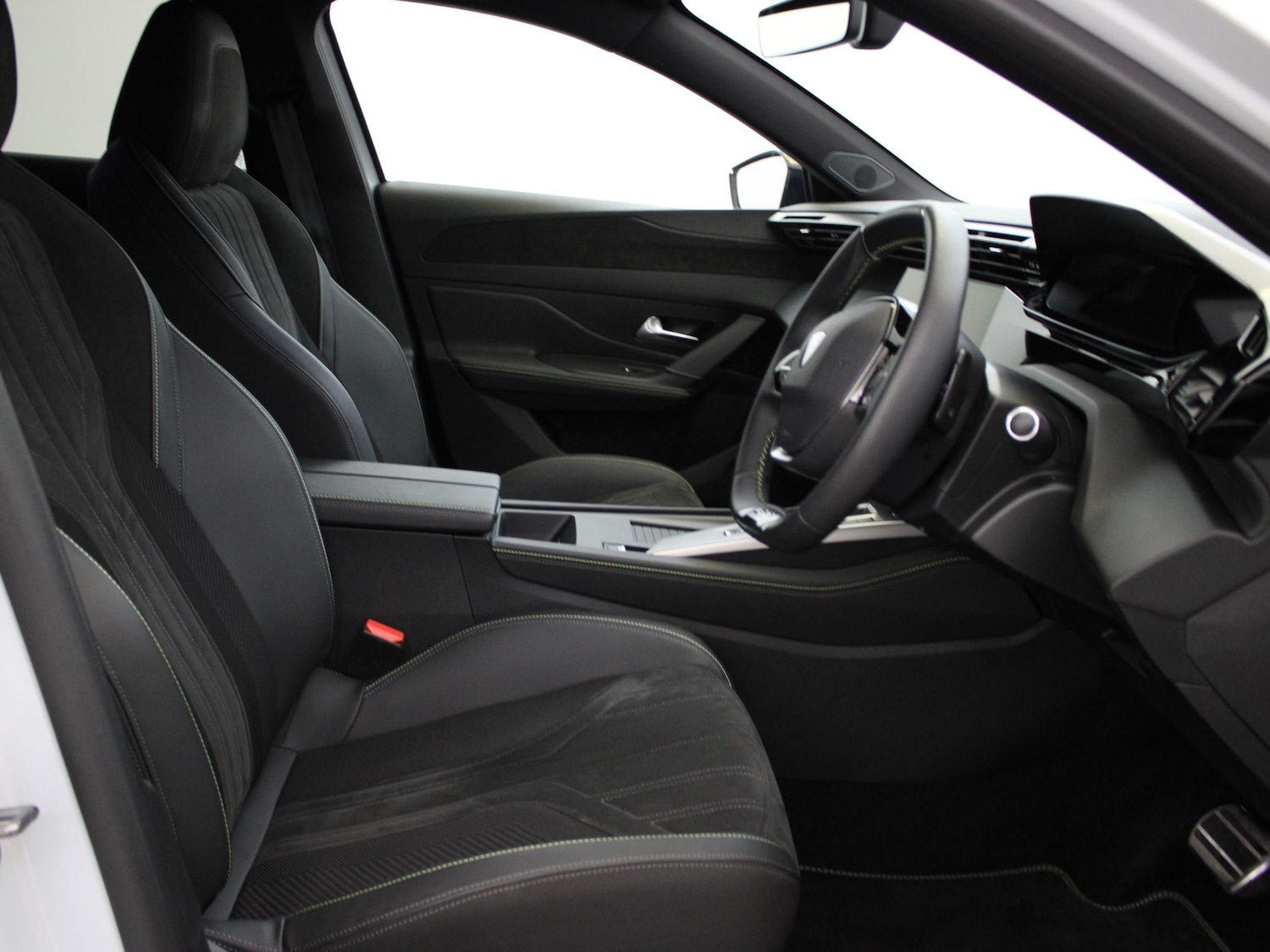 Used Peugeot 408 2024 for sale - 76047356: Photo 9